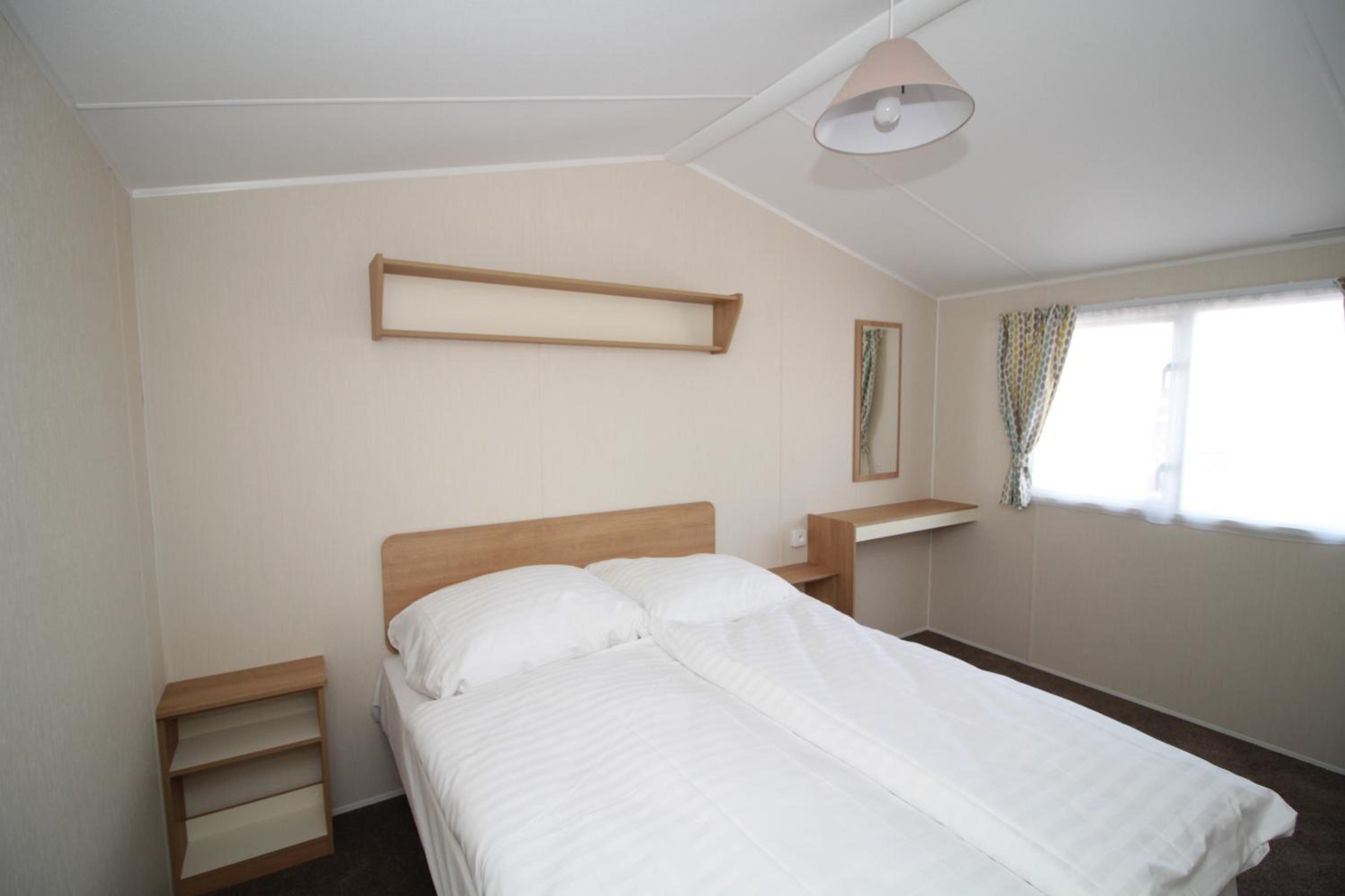 Mobile Home - Photo 8