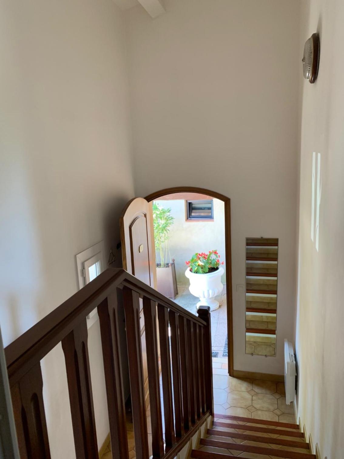 Apartment - Split Level