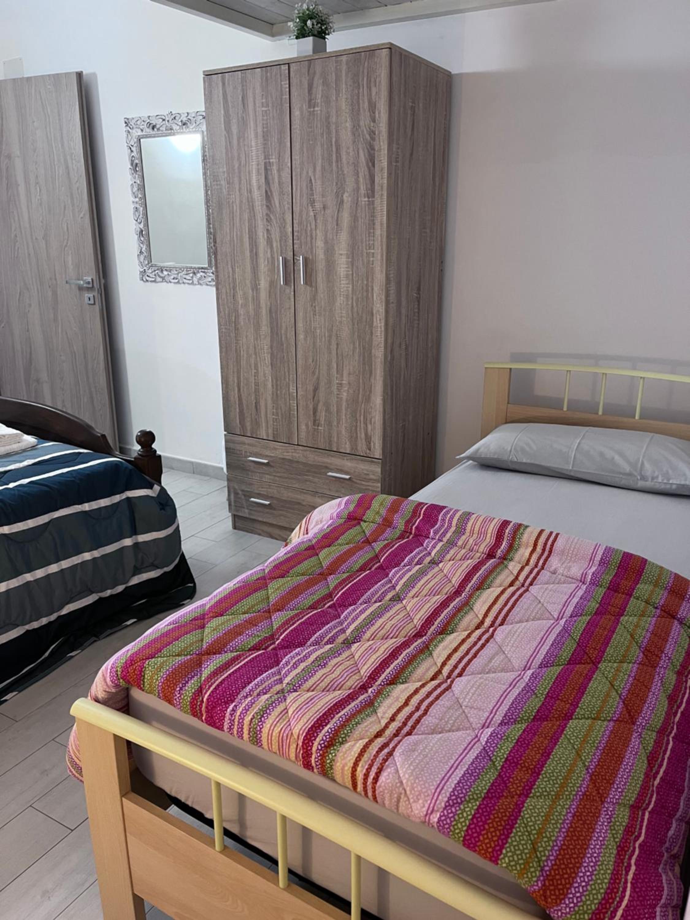 One-Bedroom Apartment - Photo 20