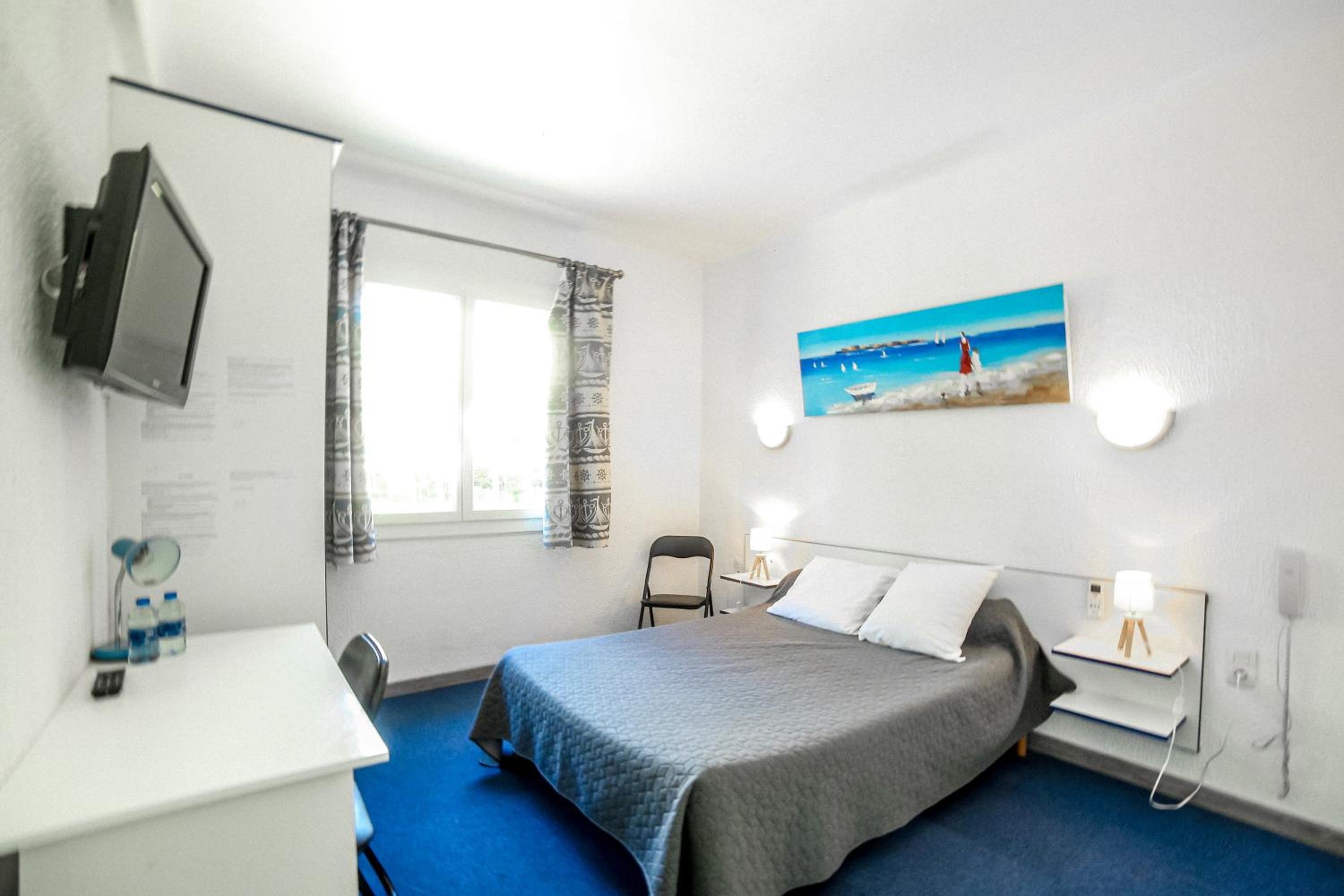 Double Room - Photo 2