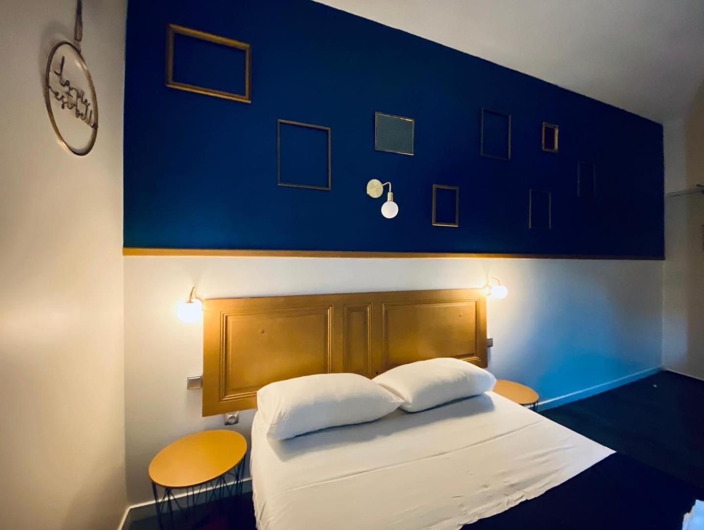 Double Room - Photo 3