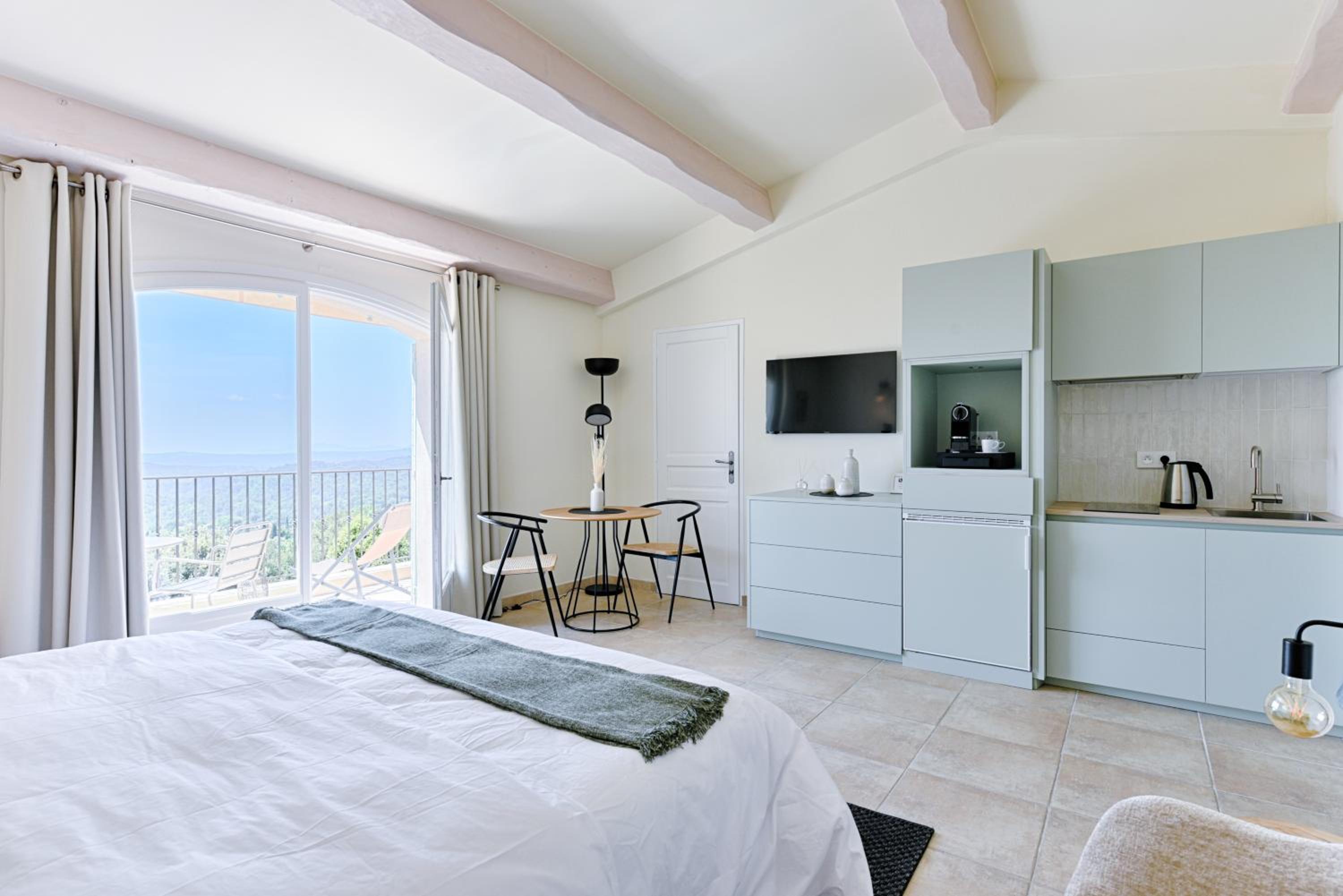 Studio with Balcony