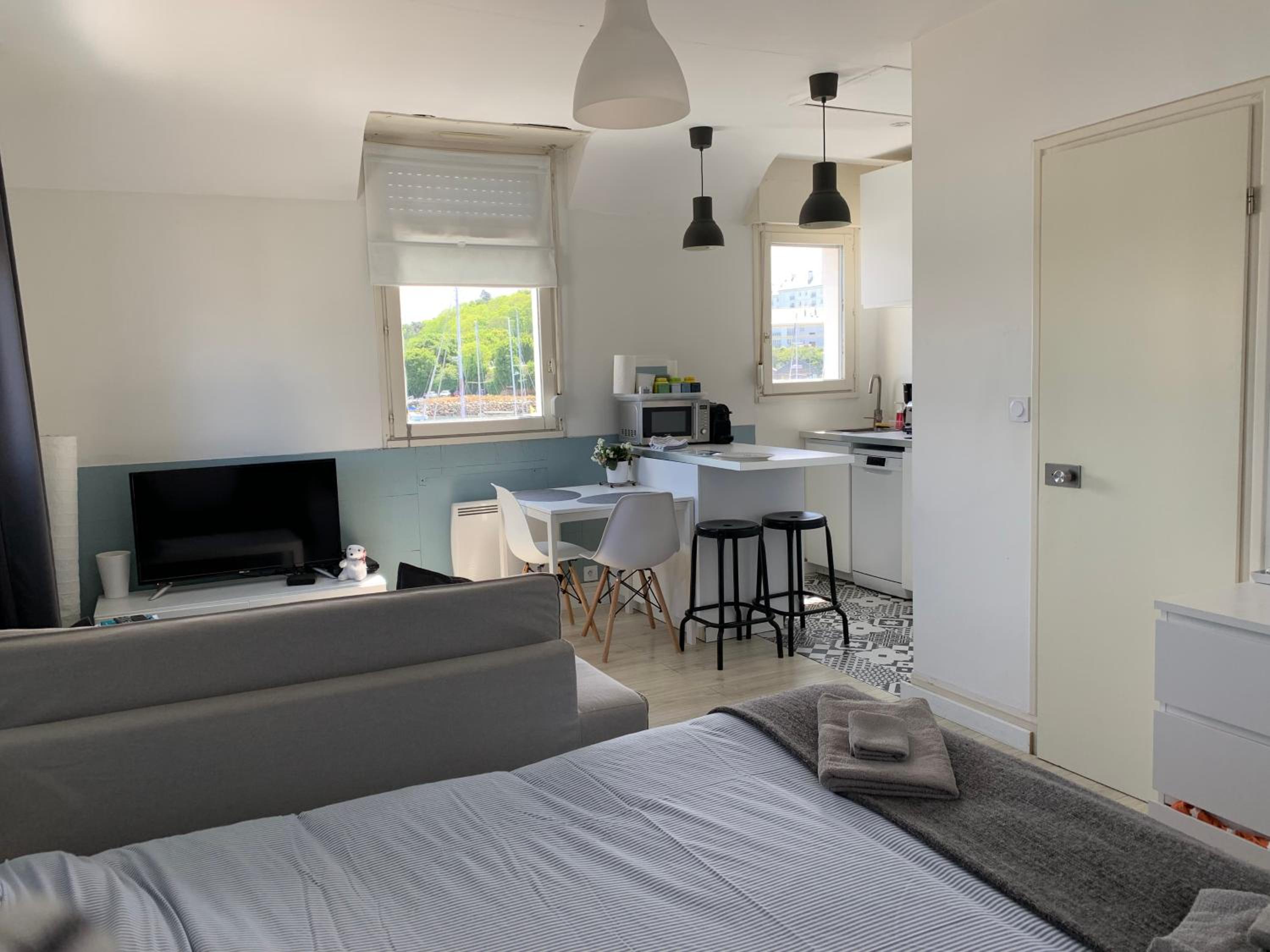 Studio Apartment with Sea View - Photo 10