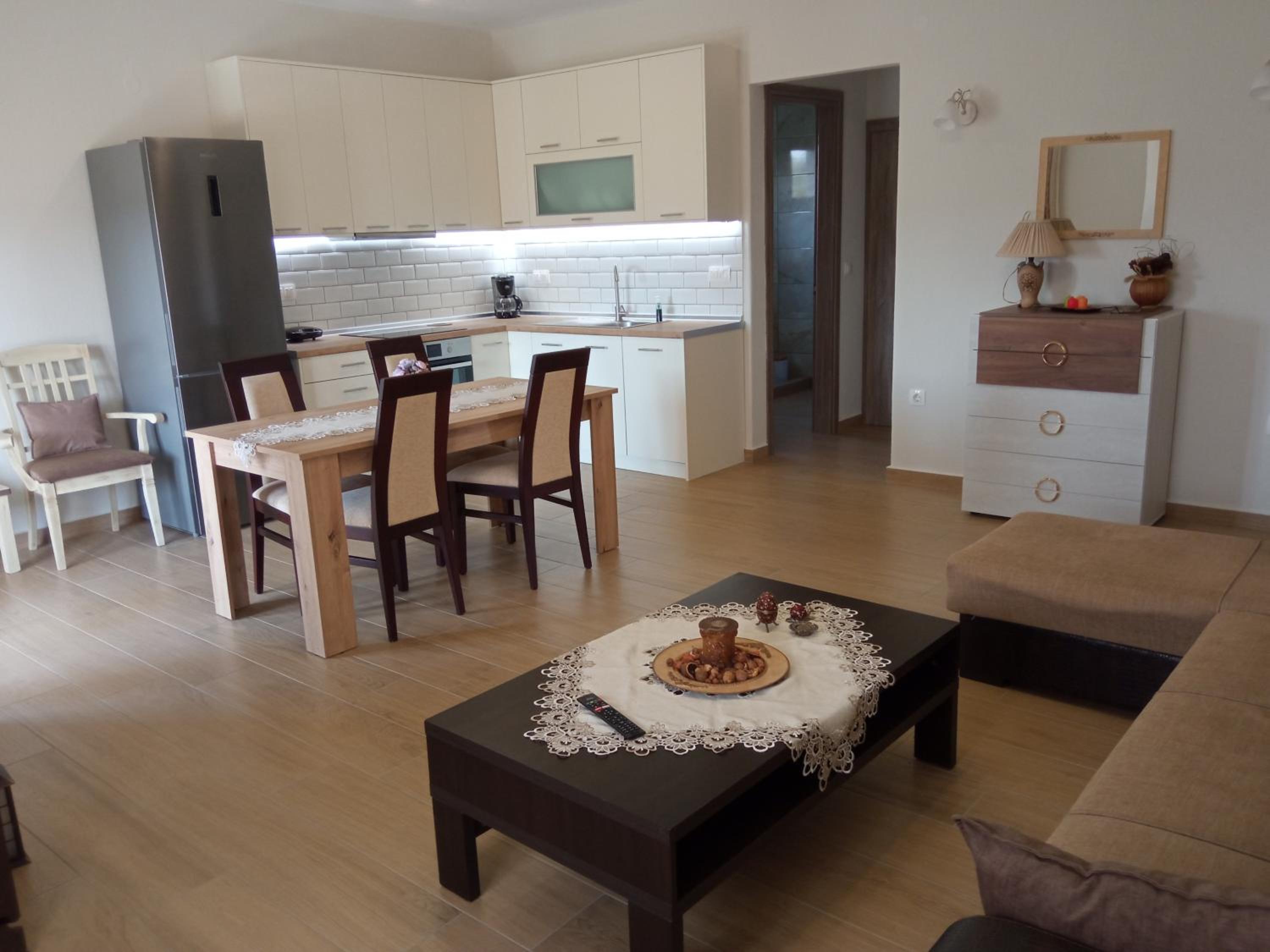 Apartment with Mountain View photo 2