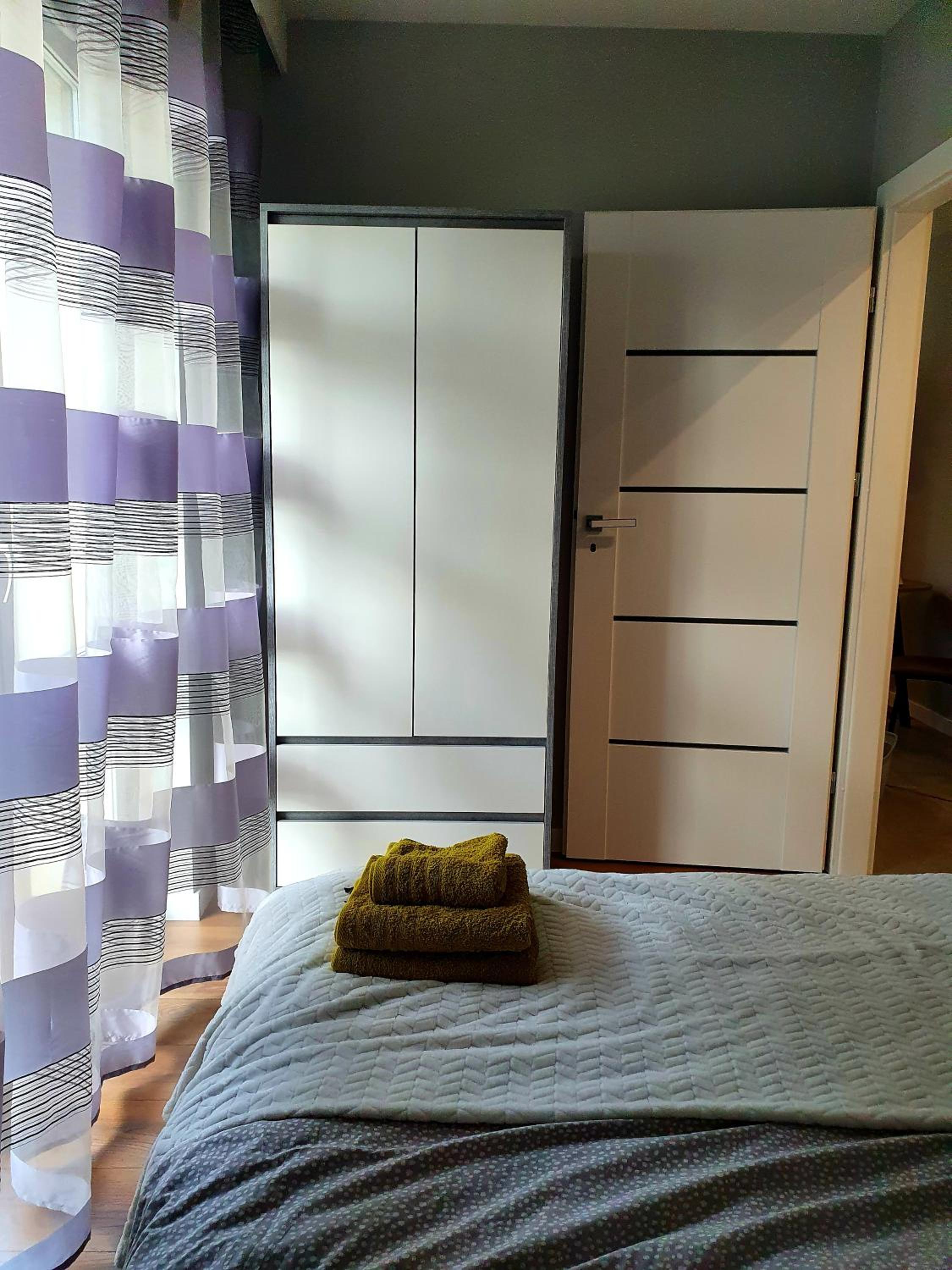 One-Bedroom Apartment - Photo 4