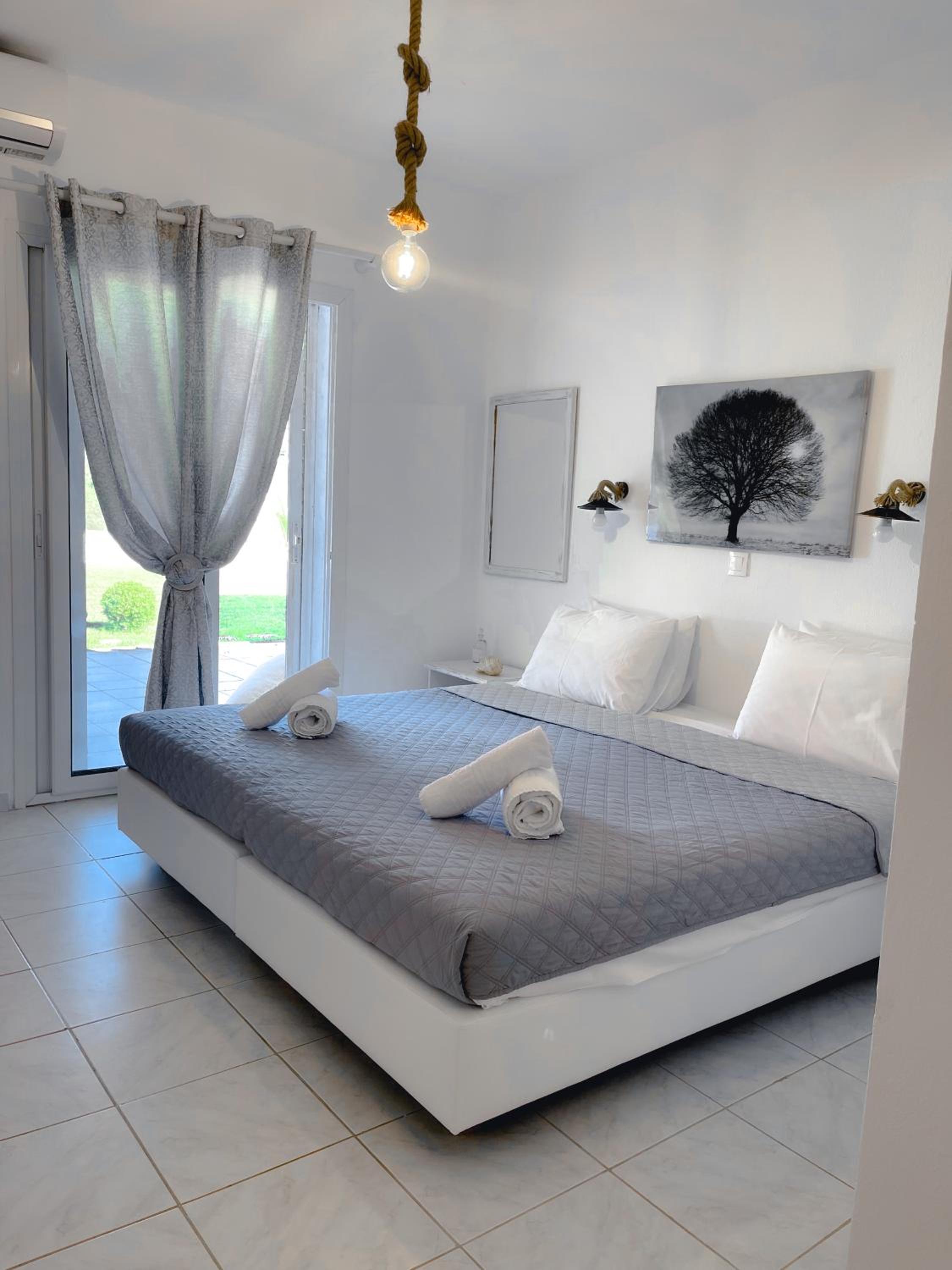Standard Double or Twin Room with Garden View