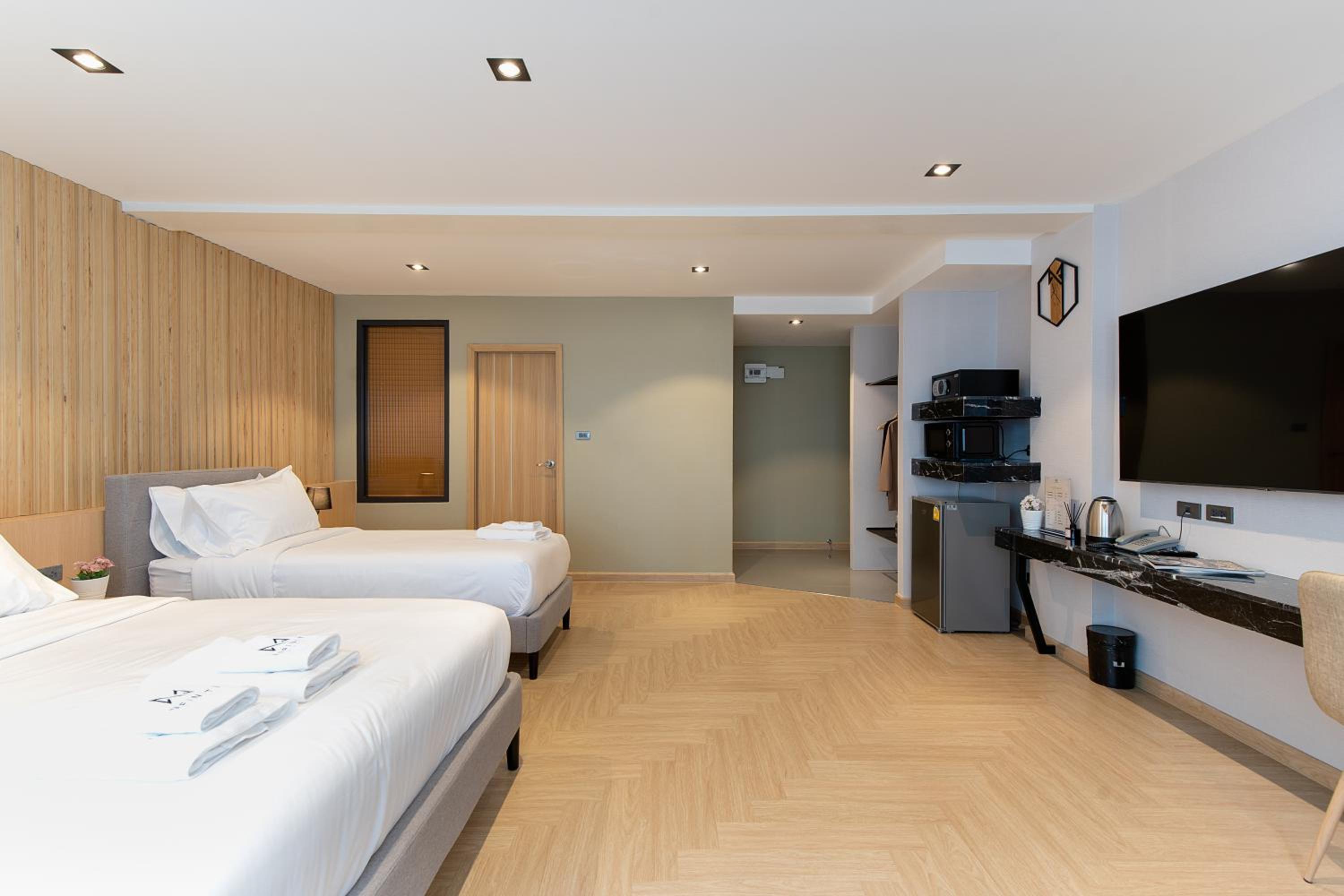 Classic Quadruple Room - Photo 1