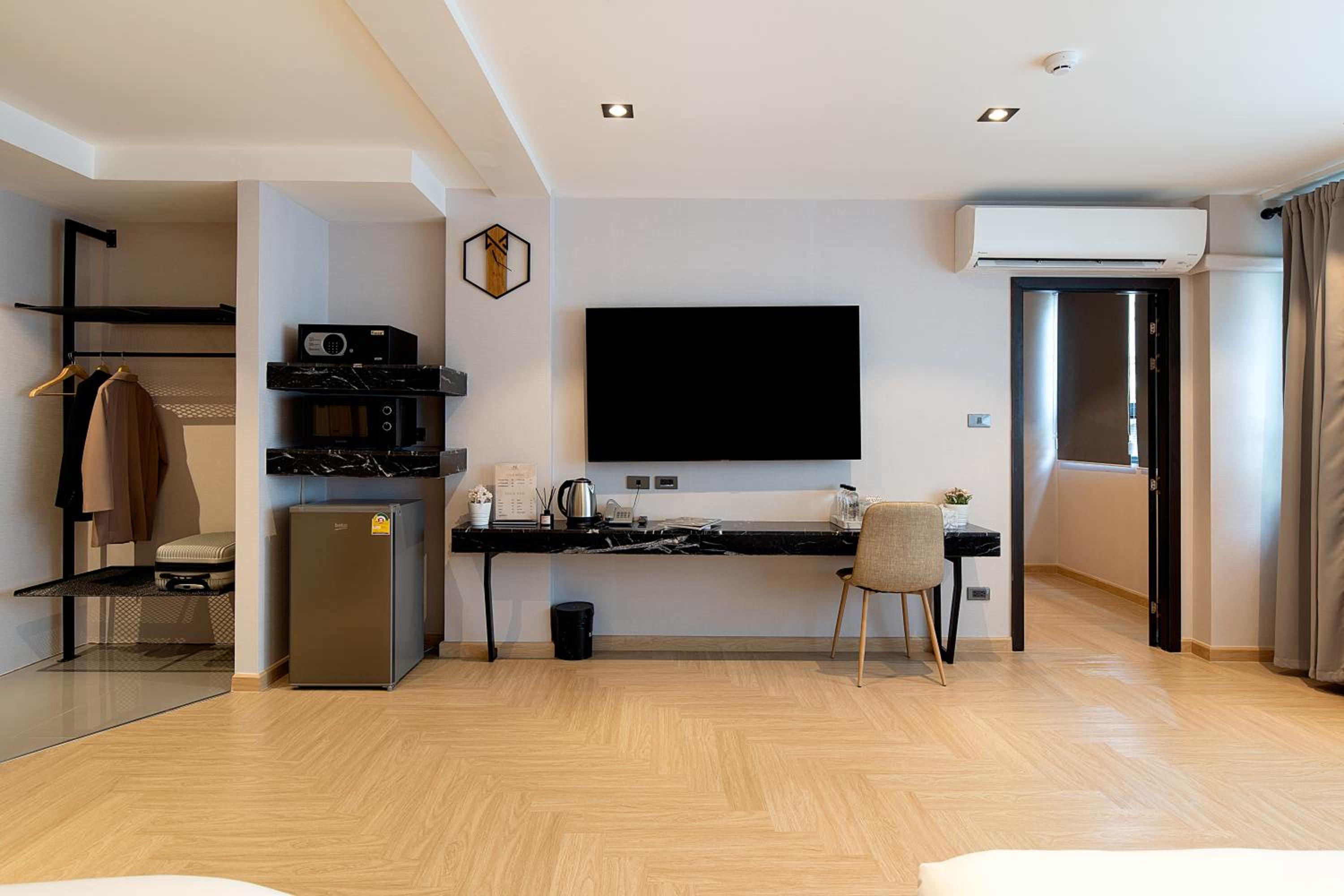 Classic Quadruple Room - Photo 6