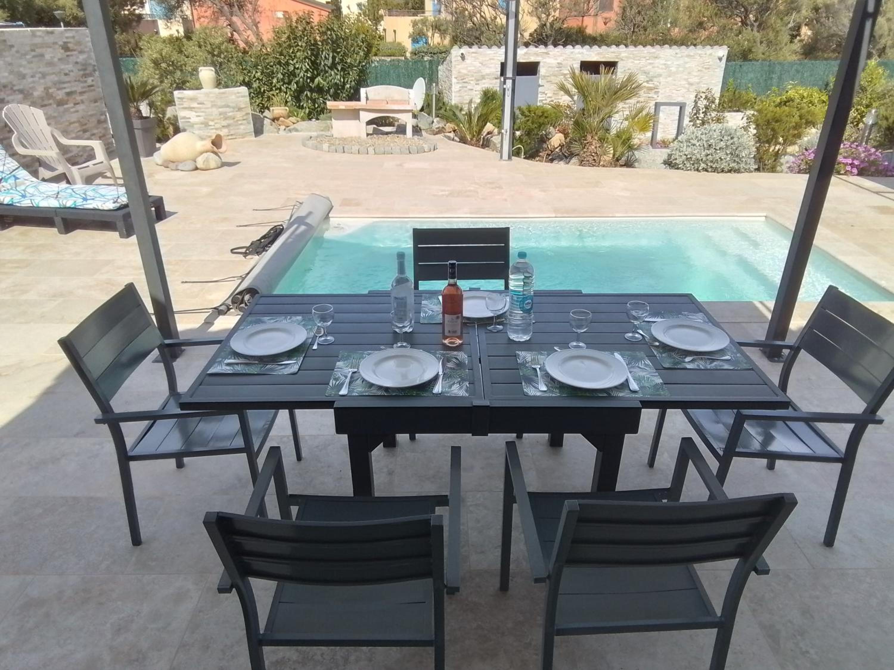Villa with Private Pool photo 3