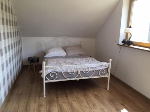 One-Bedroom Apartment - Photo 9