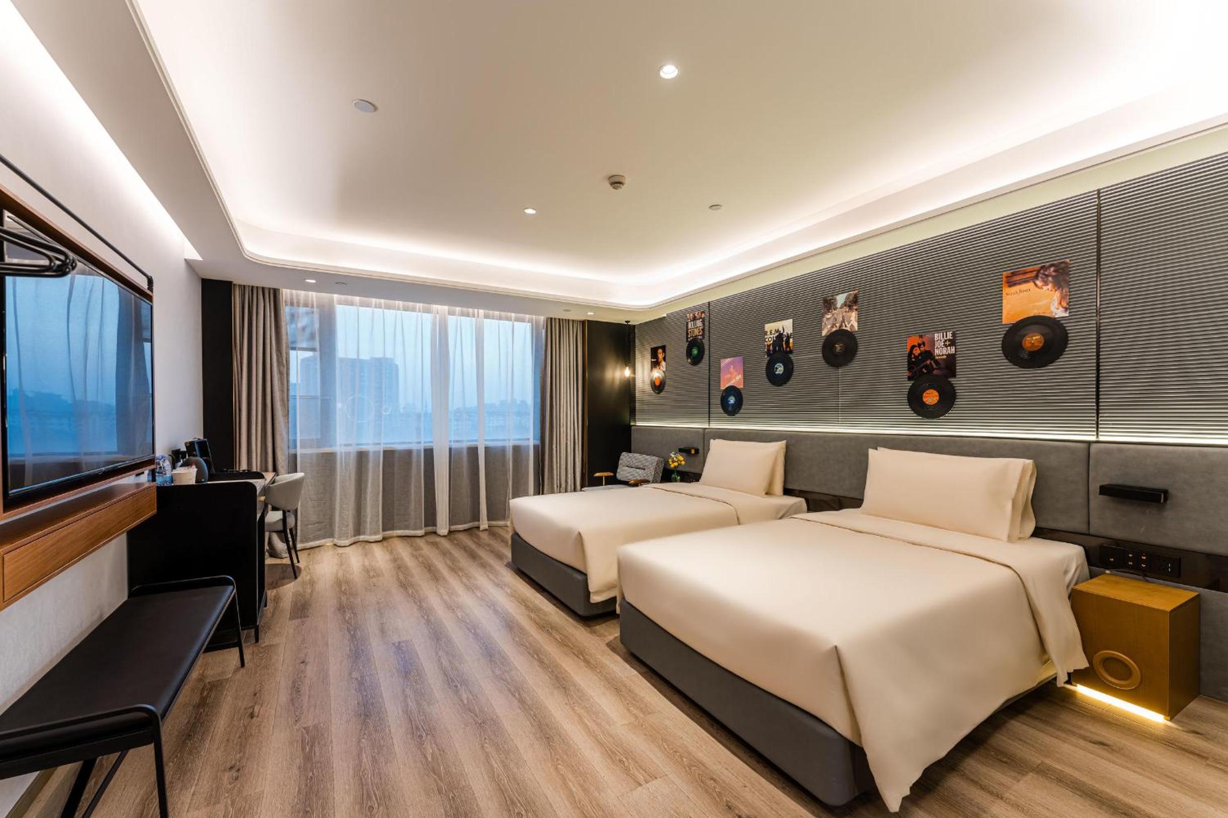 Twin Room with Theme