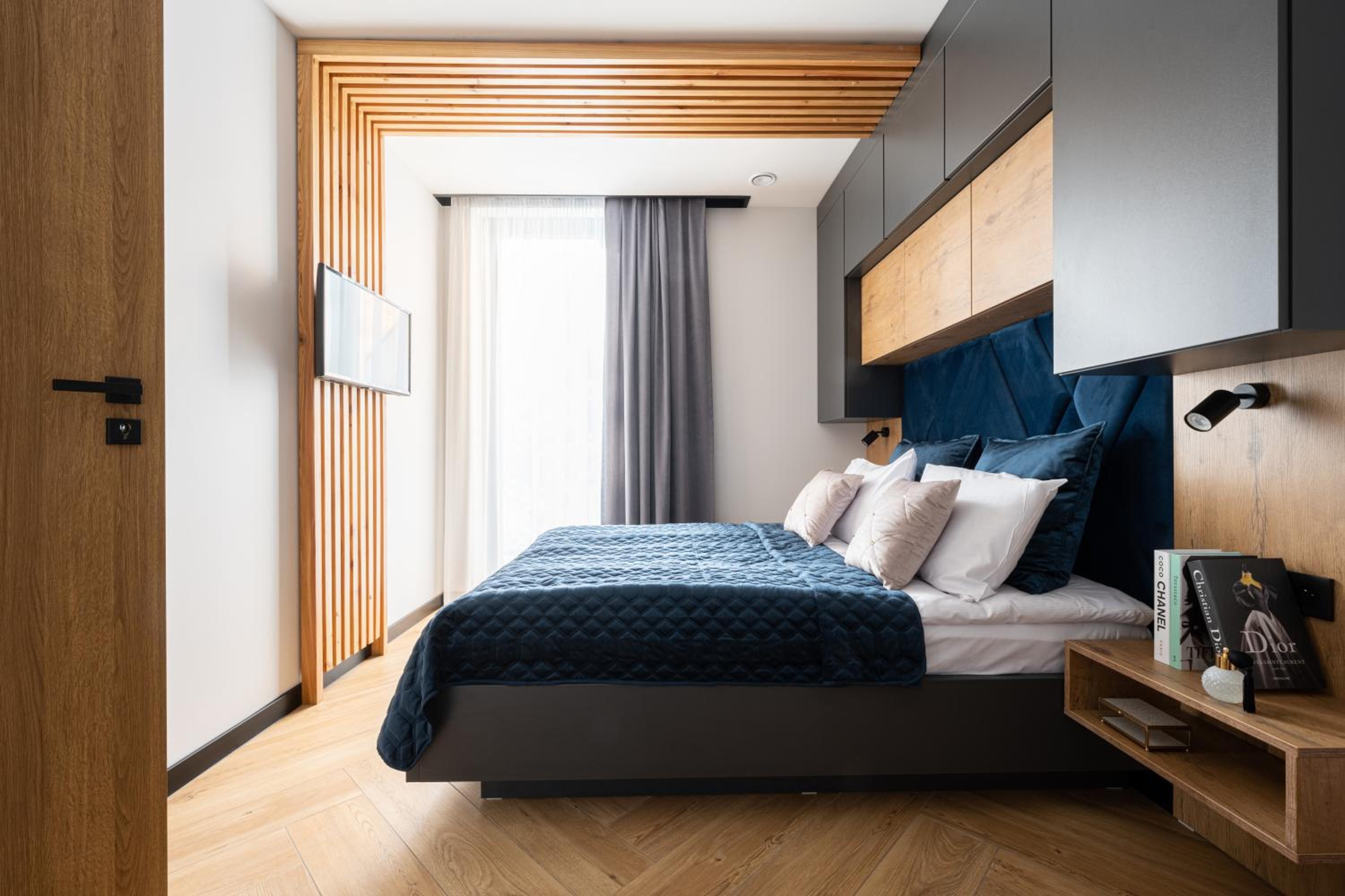 Superior Apartment