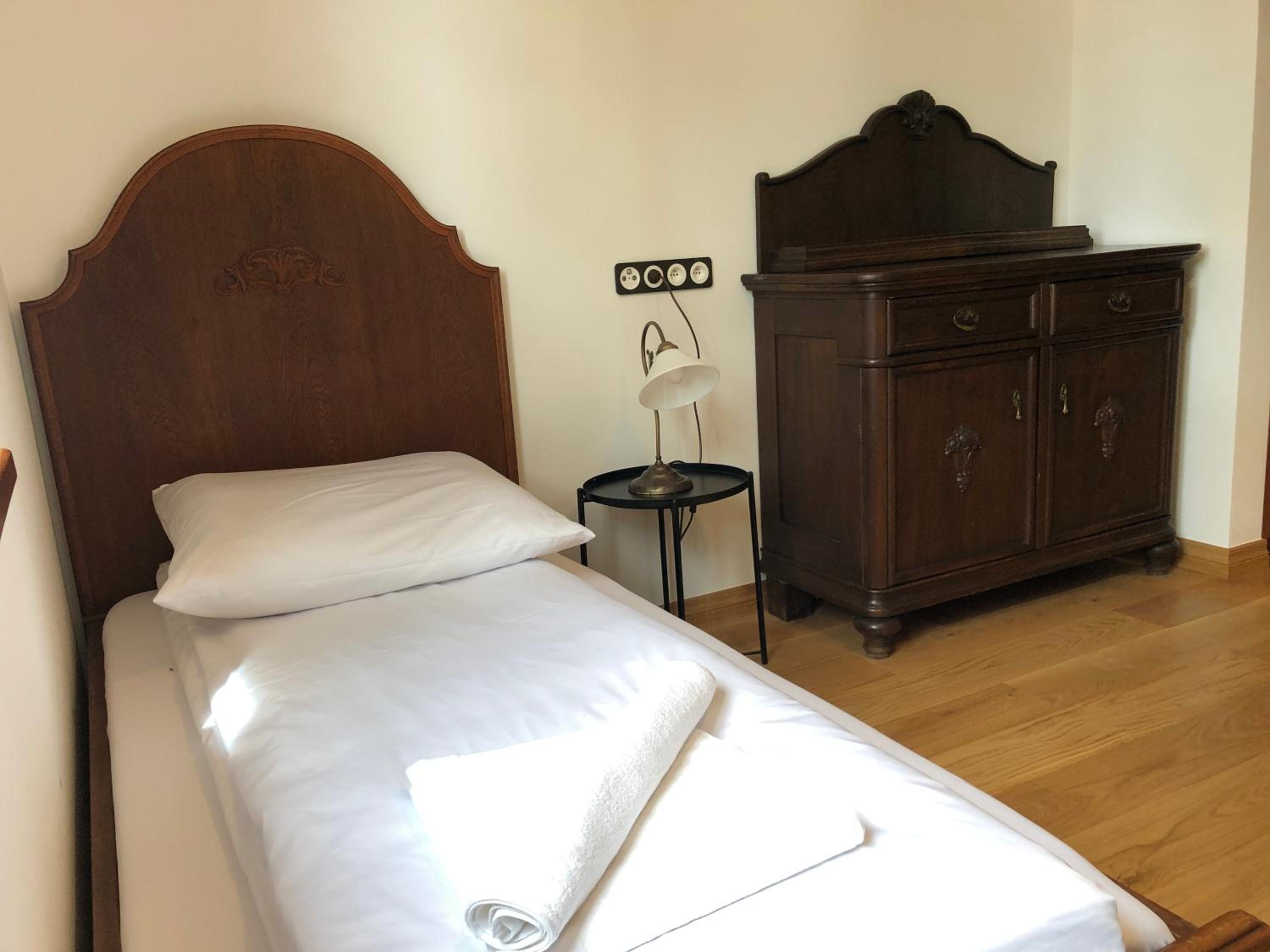 Double Room - Disability Access photo 2