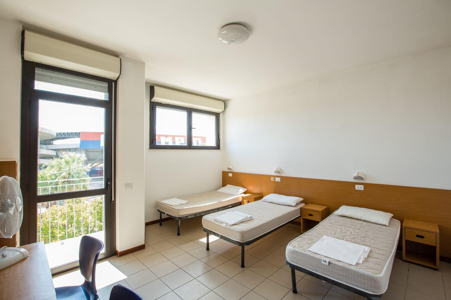 Triple Room with Private Bathroom - Photo 4