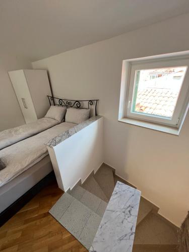 Studio Apartment photo 2