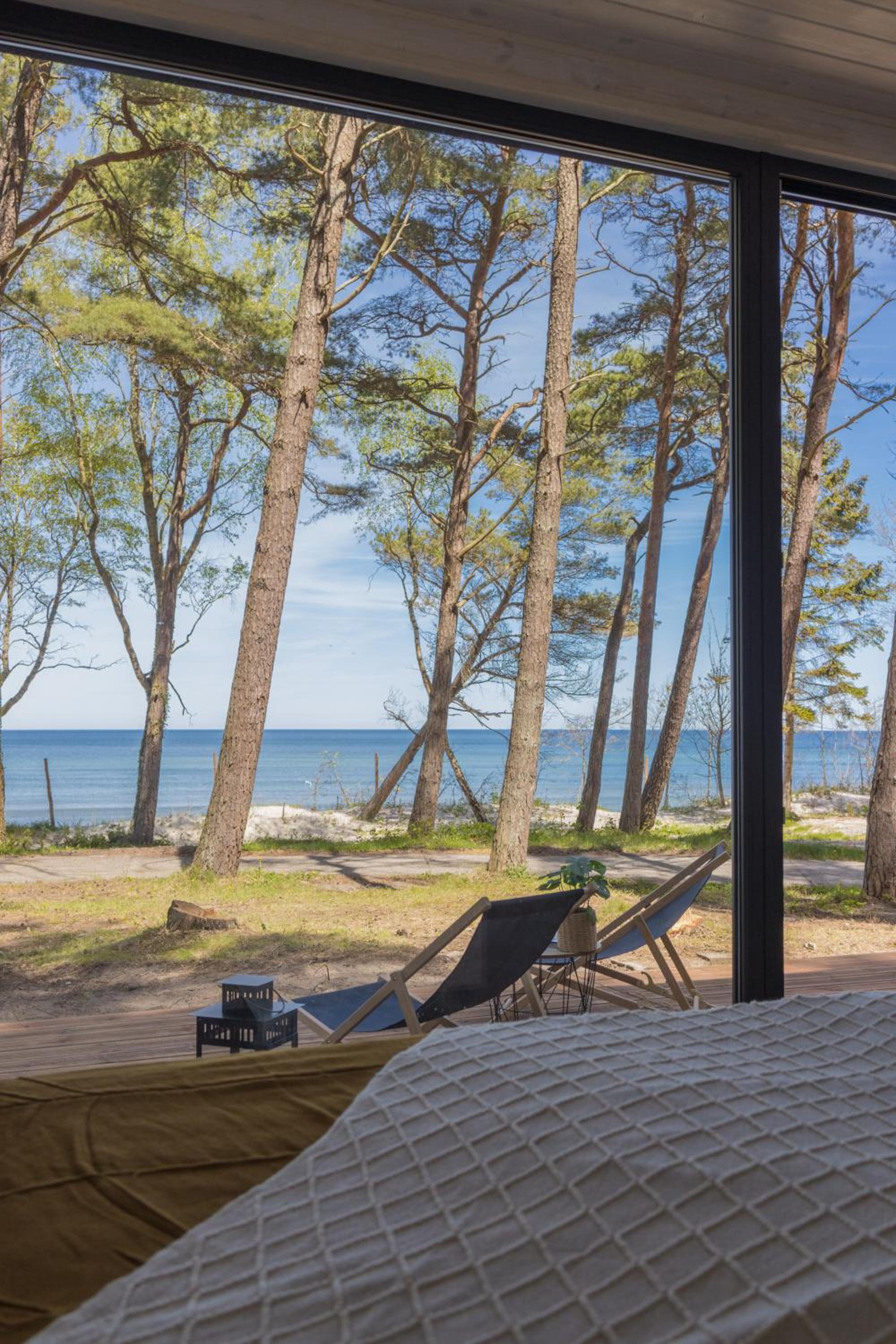Bungalow with Sea View - Photo 8