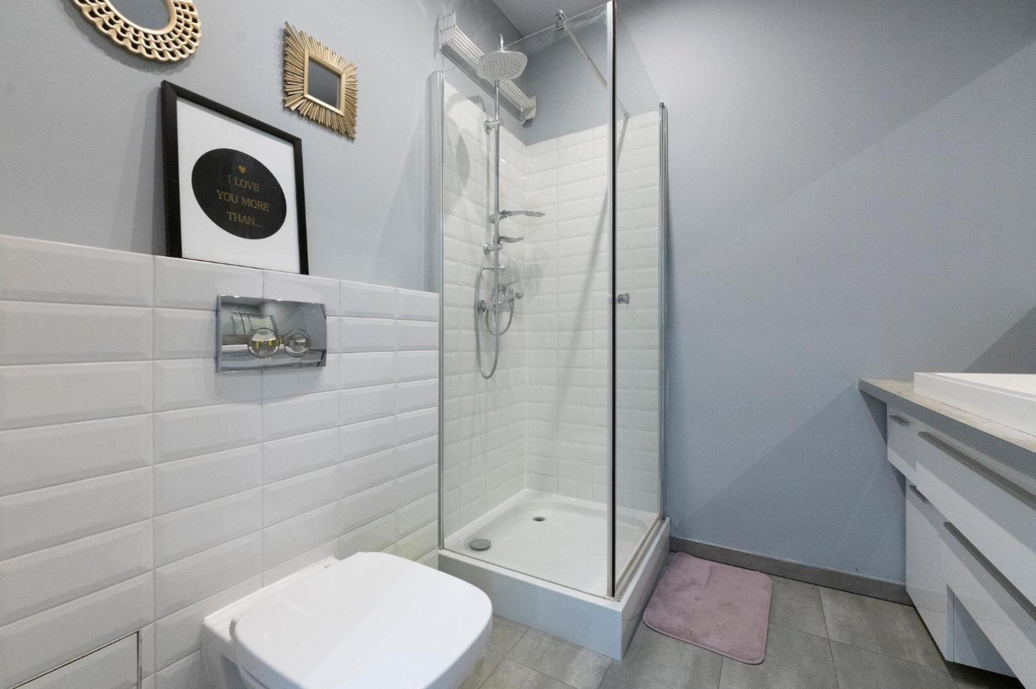 One-Bedroom Apartment - Photo 4