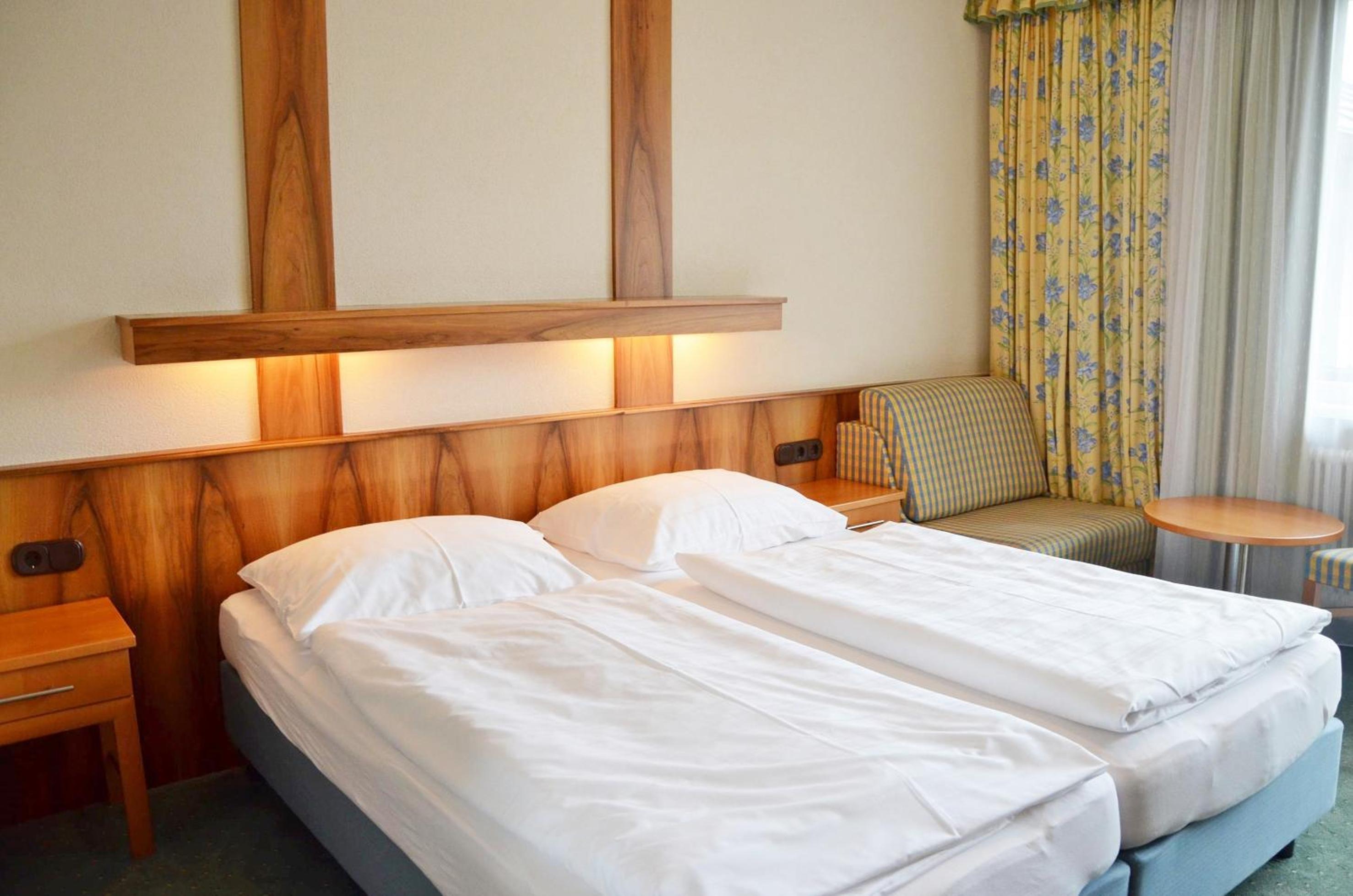 Twin Room with Balcony
