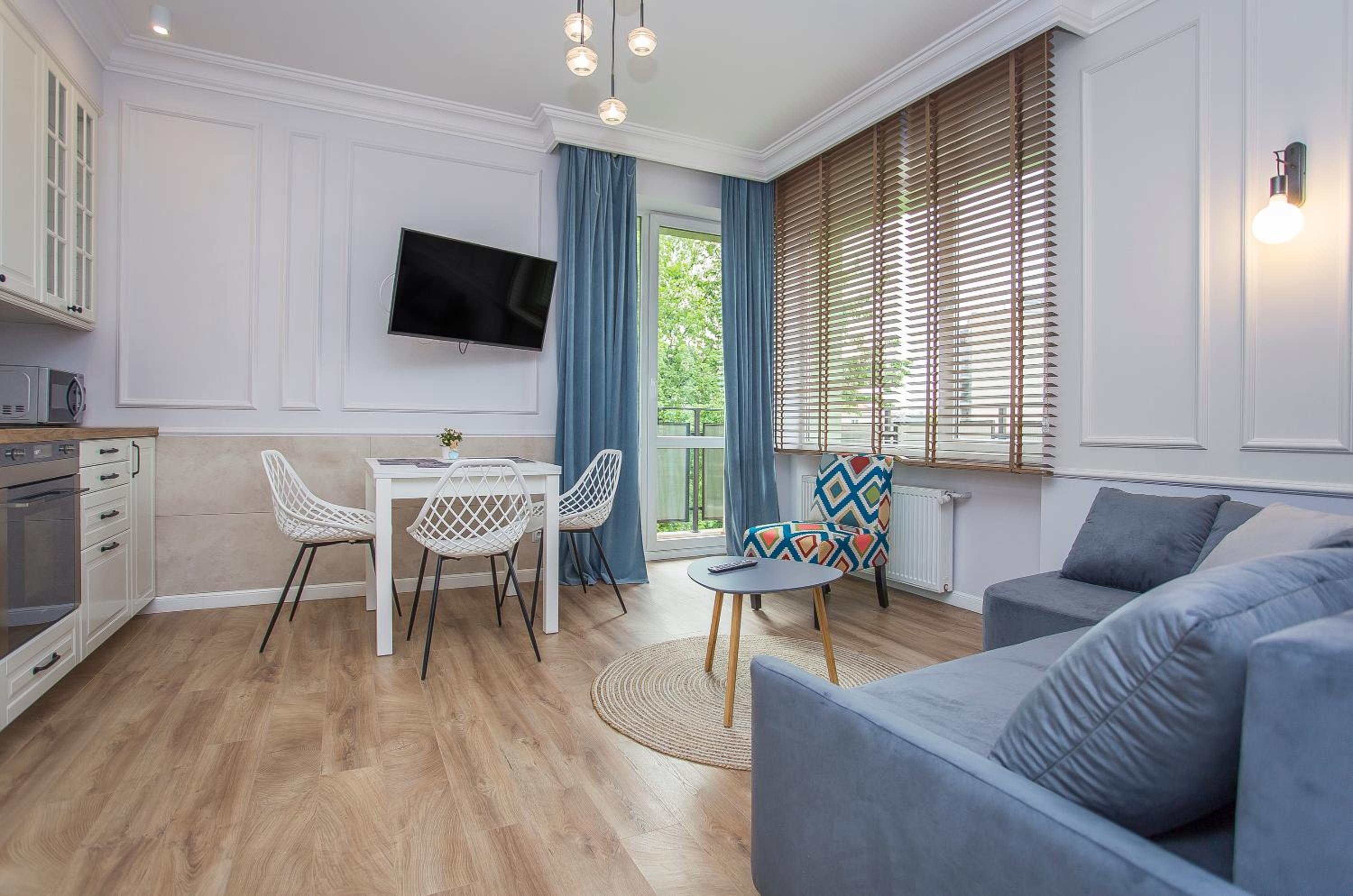 One-Bedroom Apartment