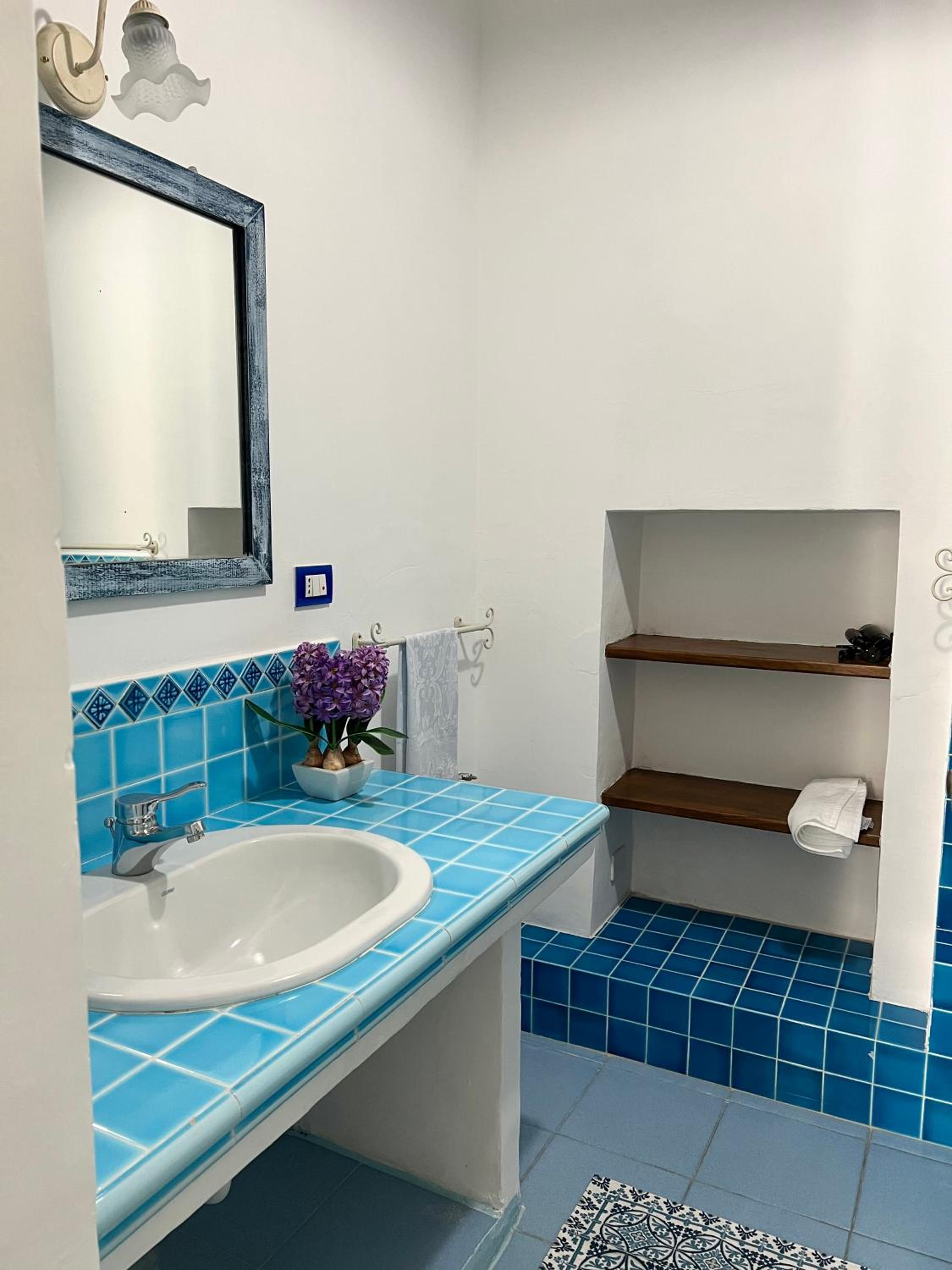 Triple Room with Private Bathroom photo 3