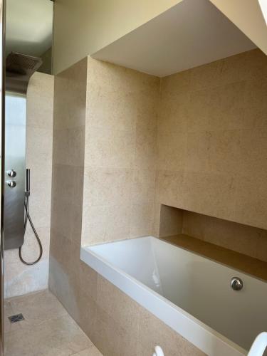 Deluxe Suite with View on forest - Photo 16