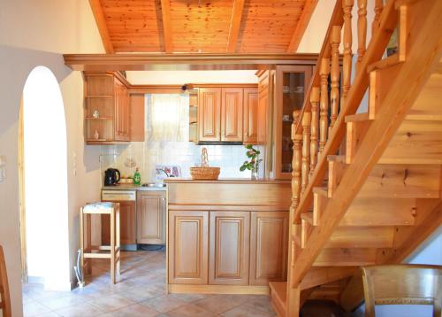 Two-Bedroom House - Photo 8