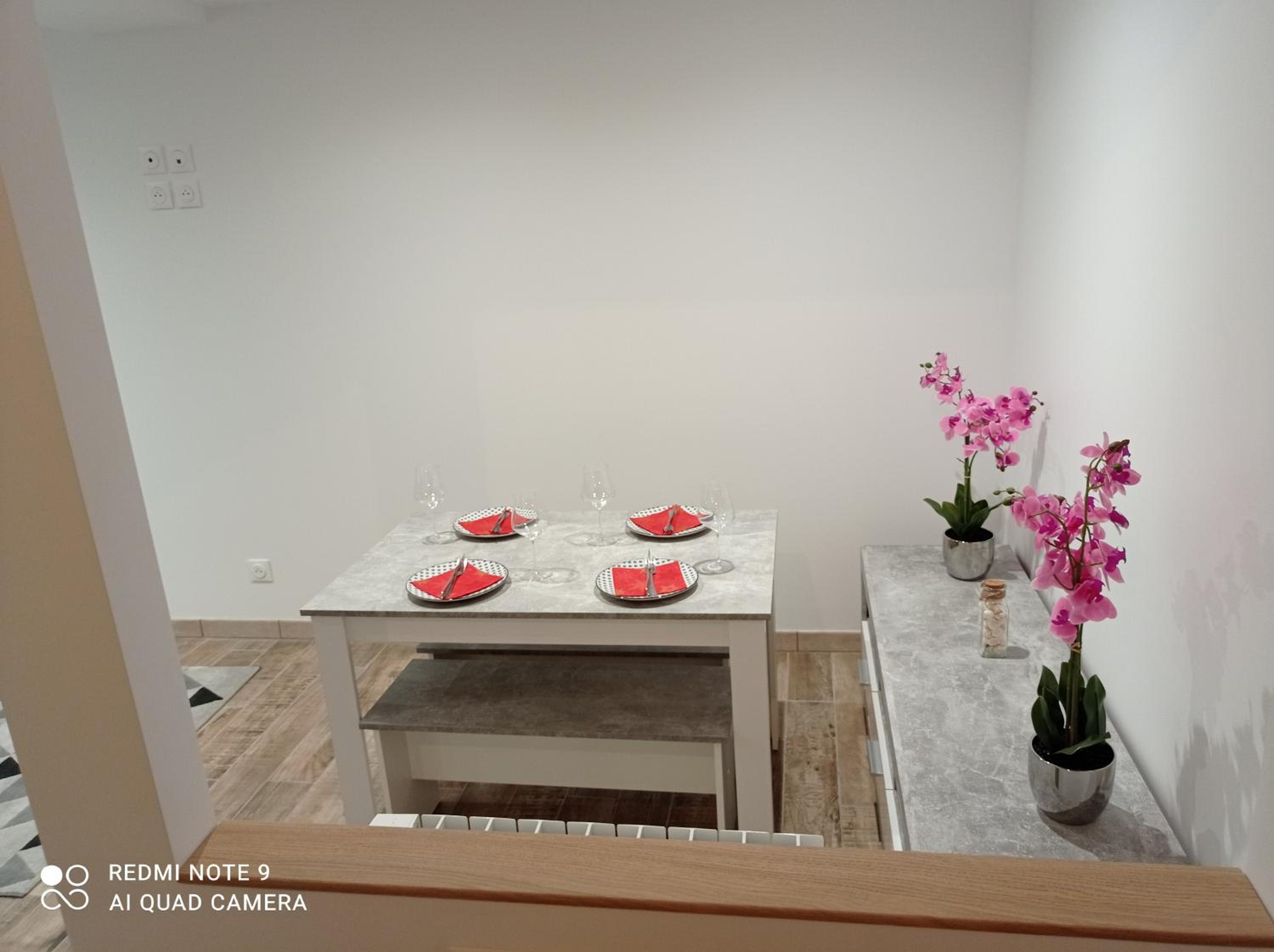 Deluxe Apartment - Photo 8