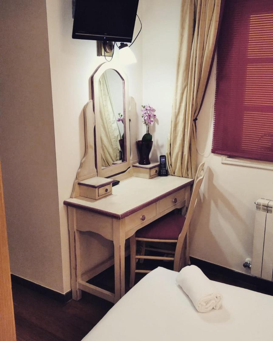 Small Single Room