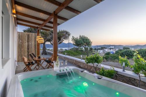 Suite with Hot Tub