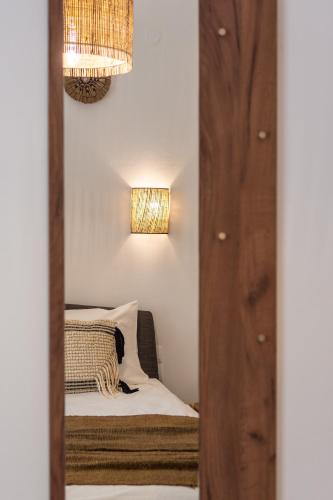 Suite with Hot Tub - Photo 6