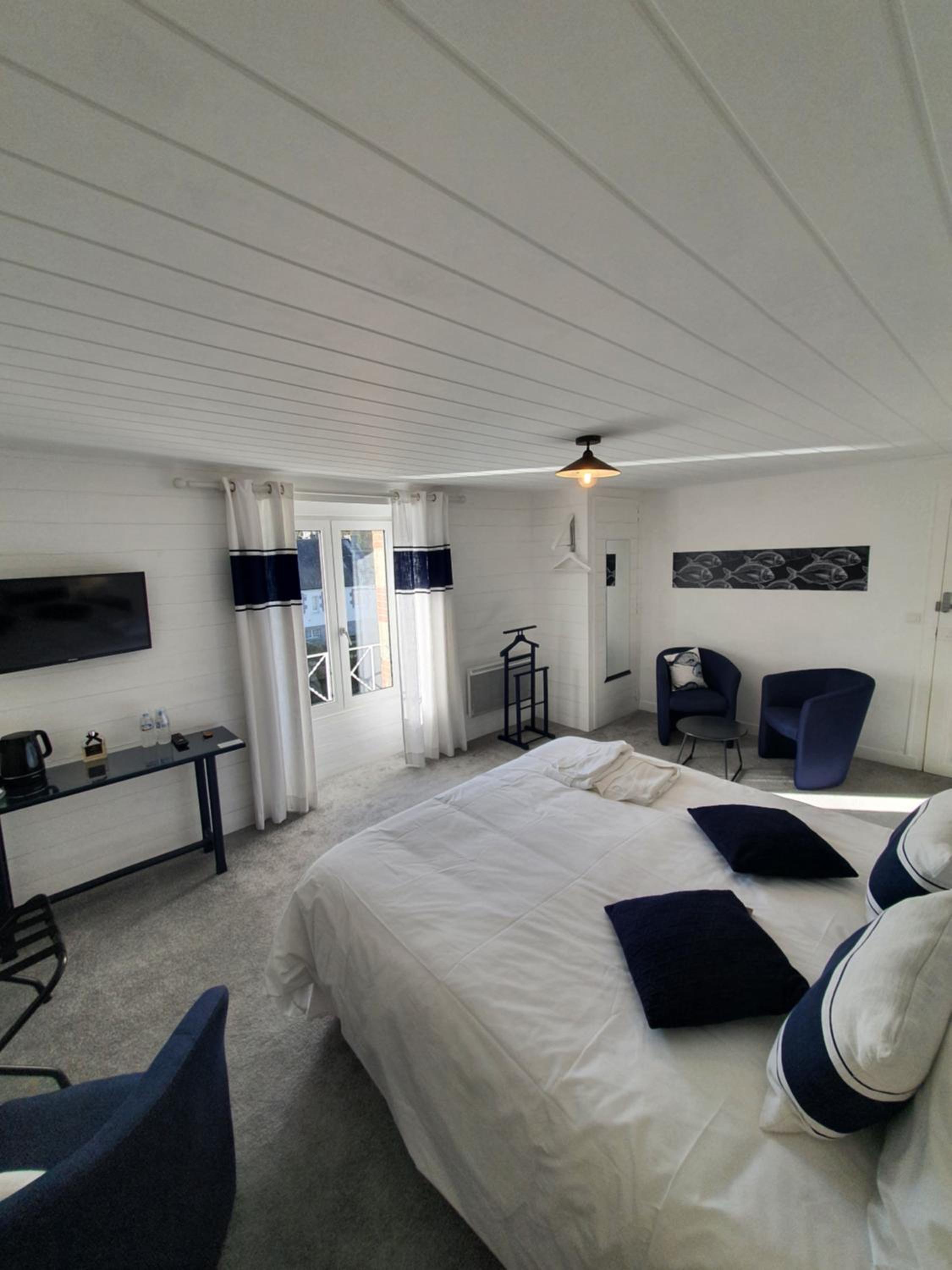 Double Room with Private External Bathroom photo 3