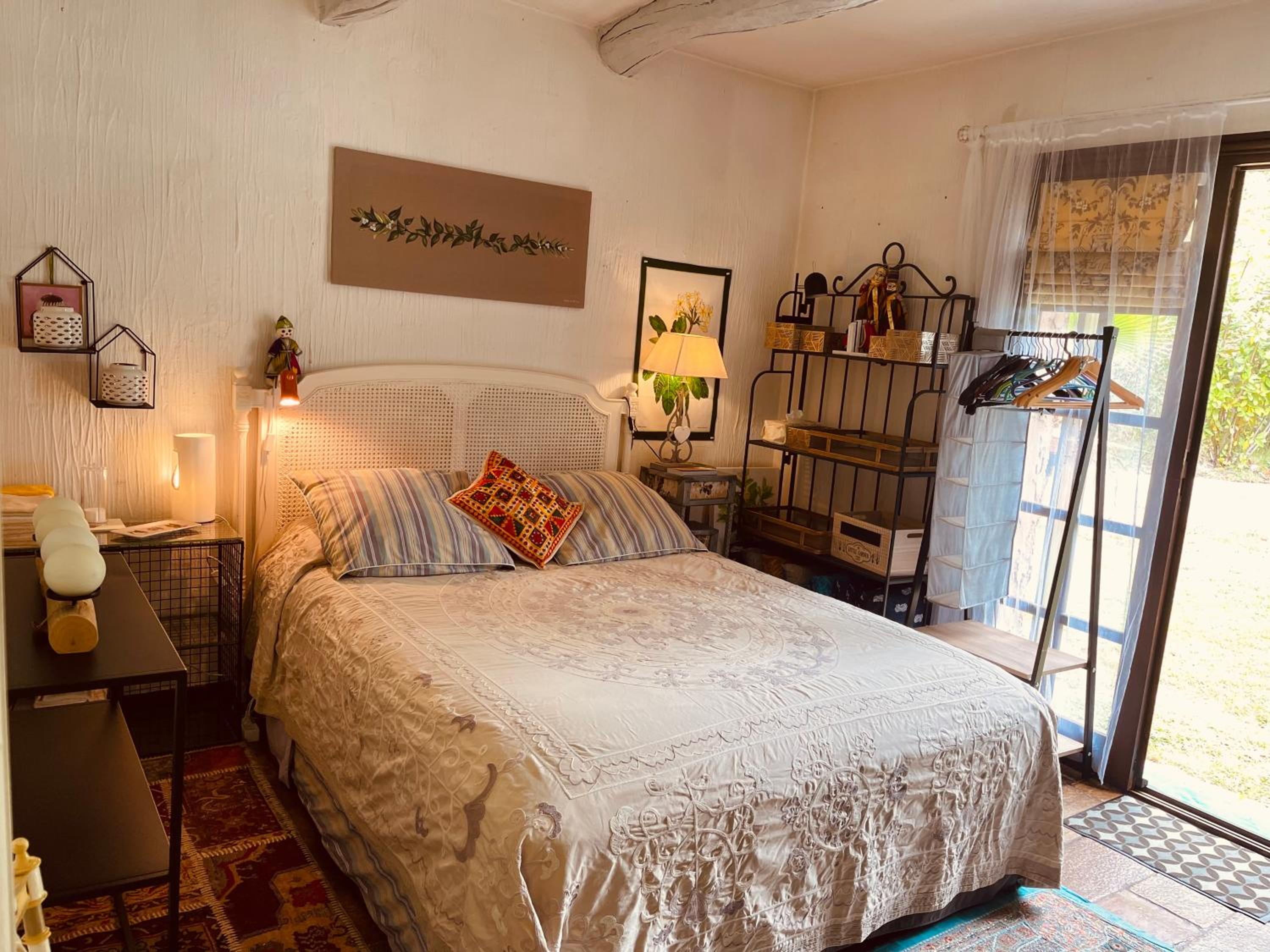 Double Room with Shared Bathroom photo 2