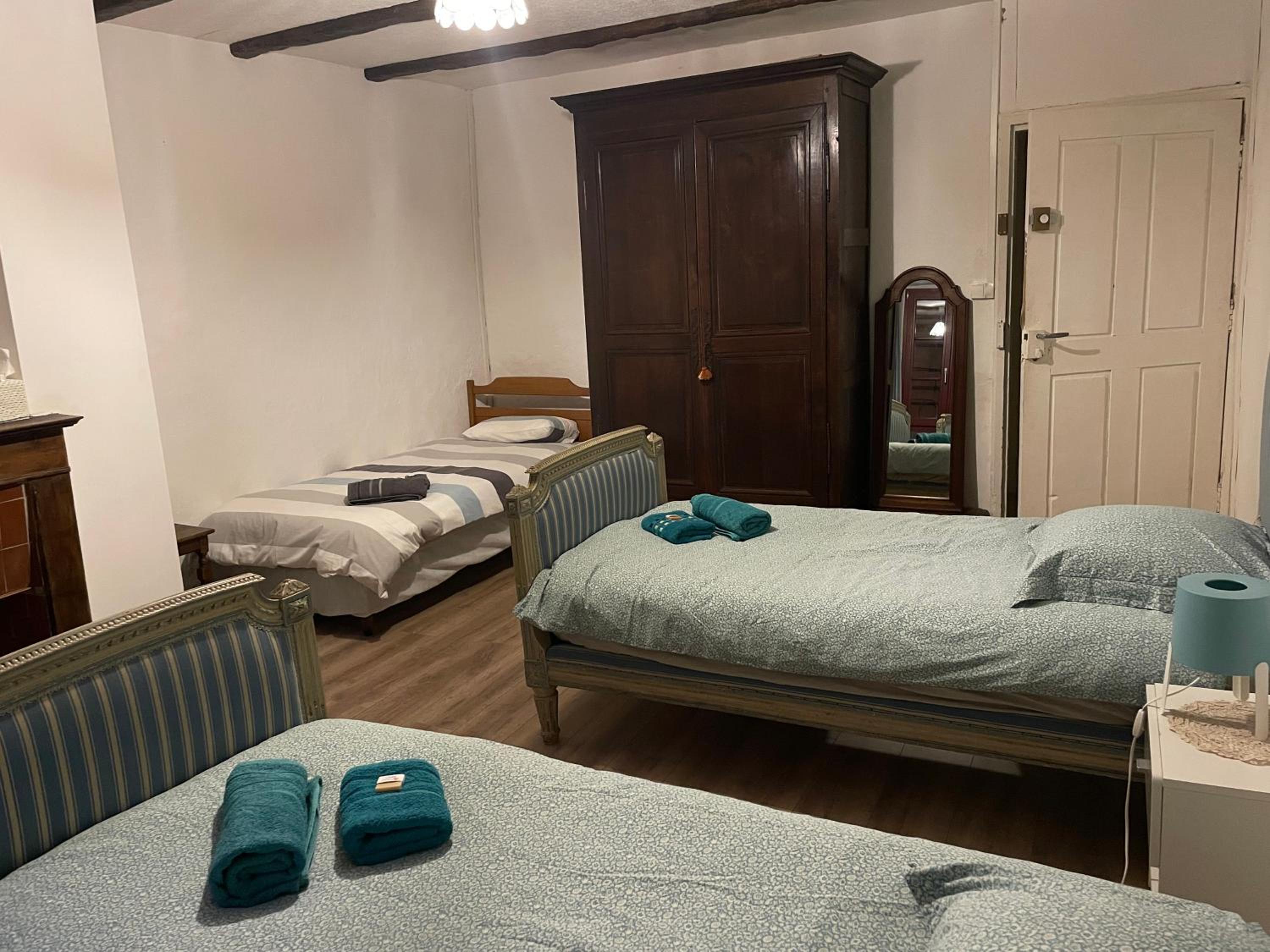 Deluxe Triple Room photo 2