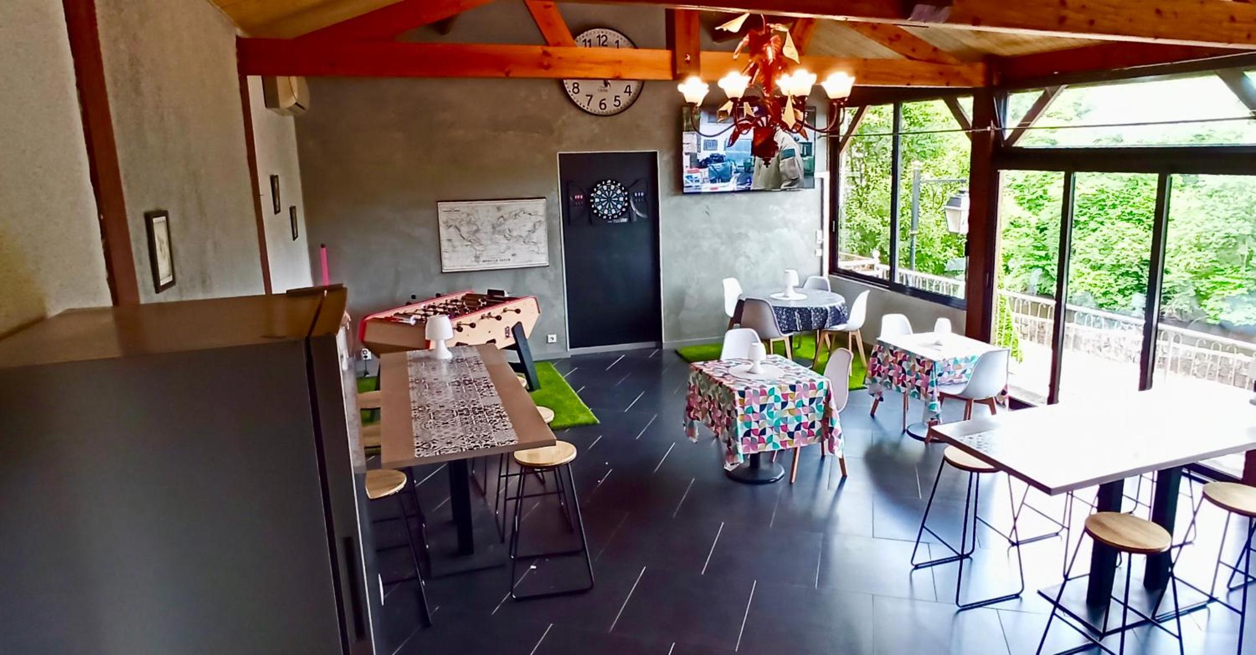 Double Room with Balcony - Photo 31