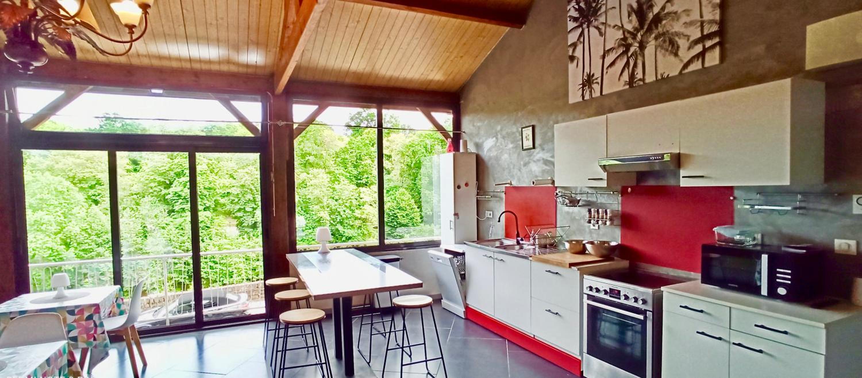 Double Room with Balcony - Photo 27