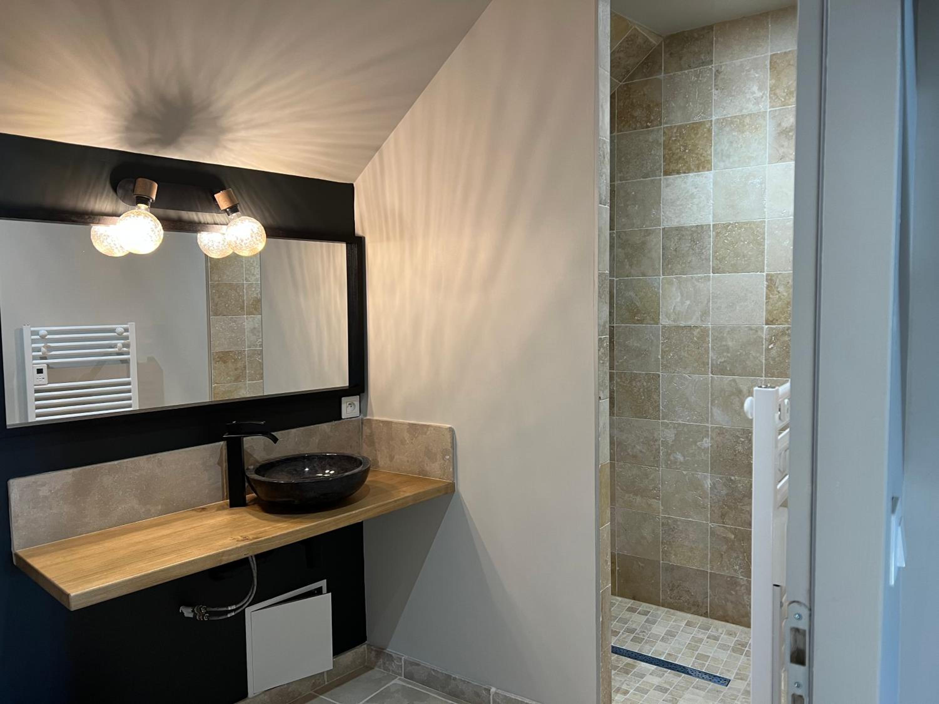 Two-Bedroom Apartment - Photo 5