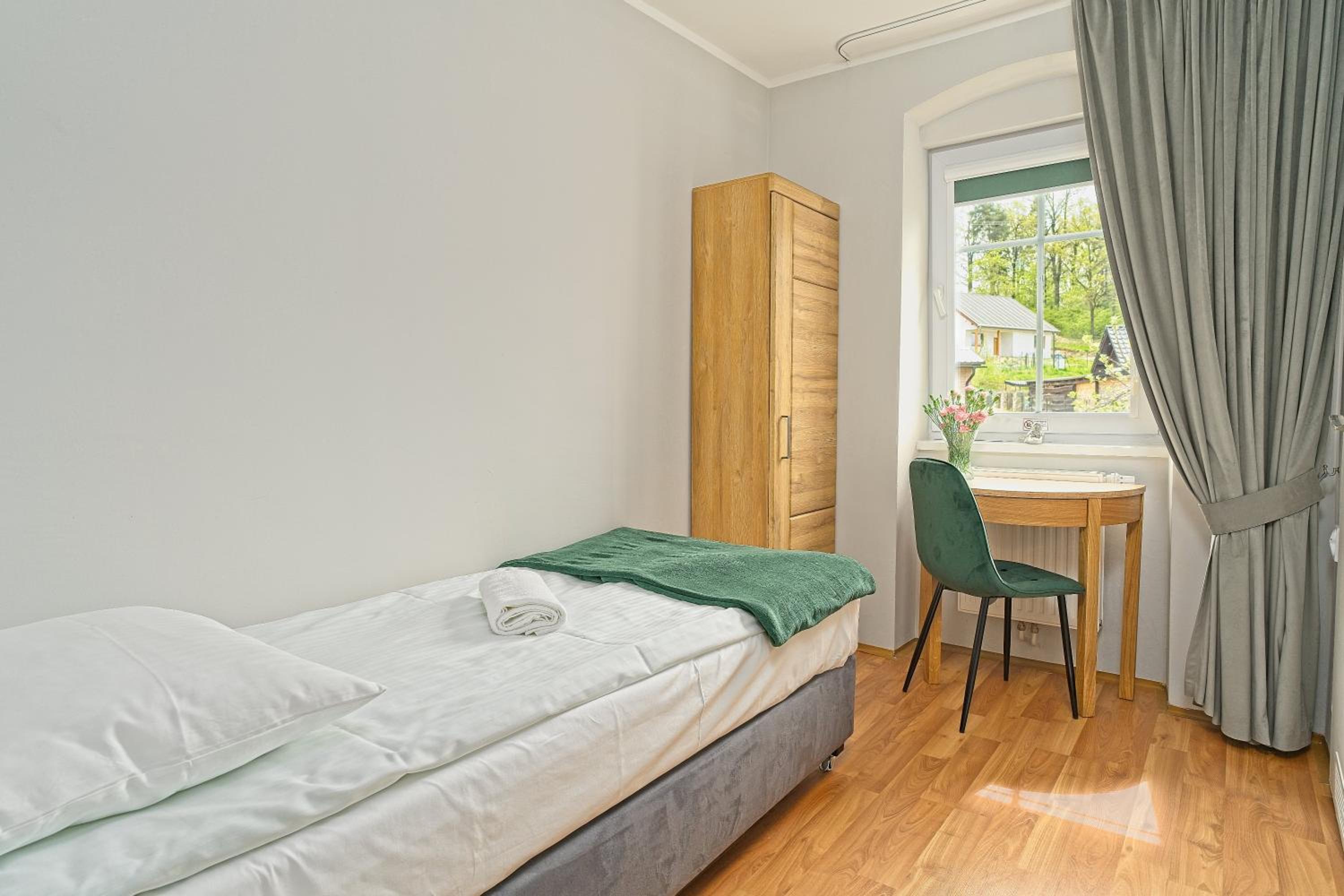 Small Single Room