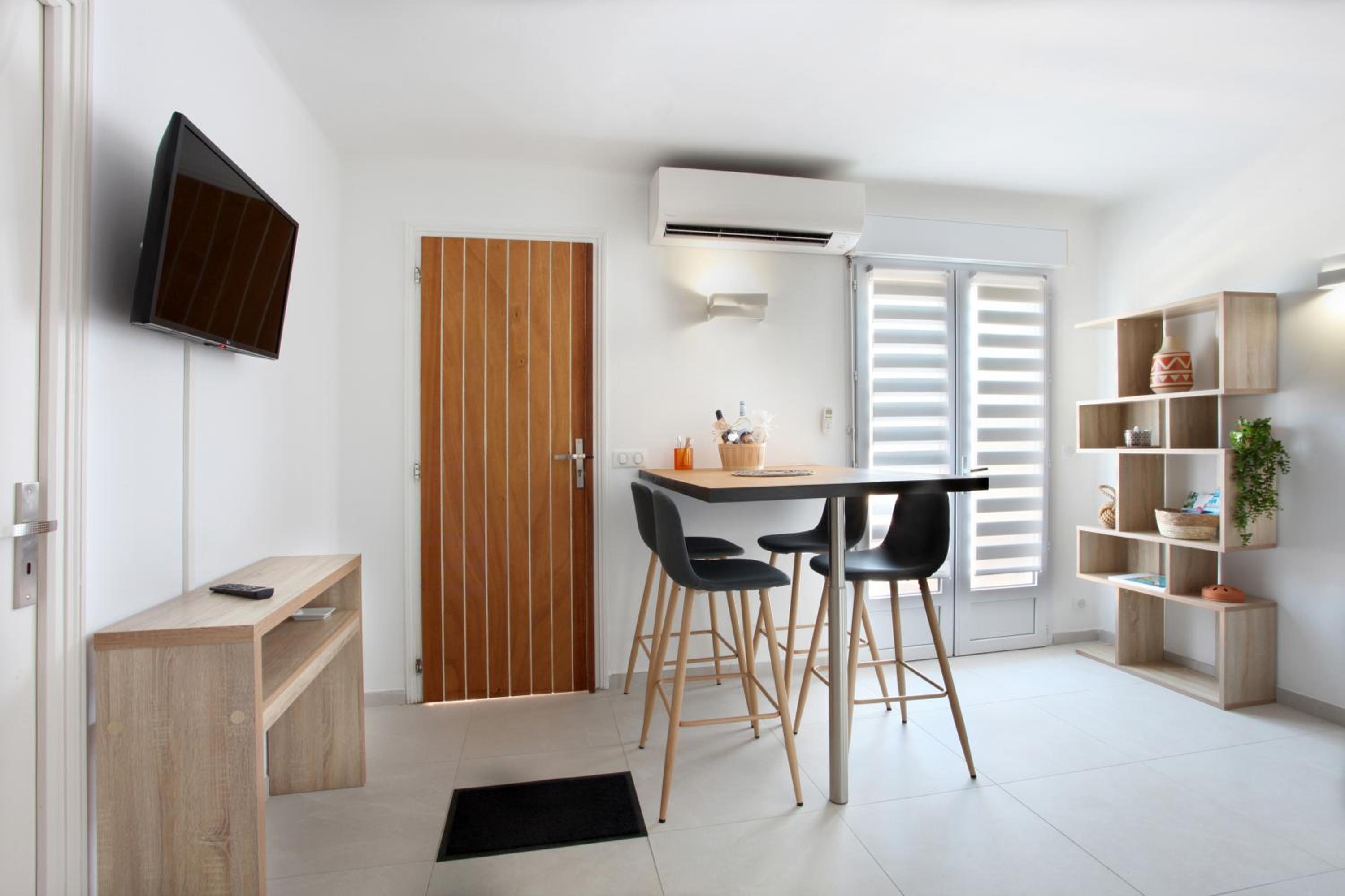 Apartment with Terrace