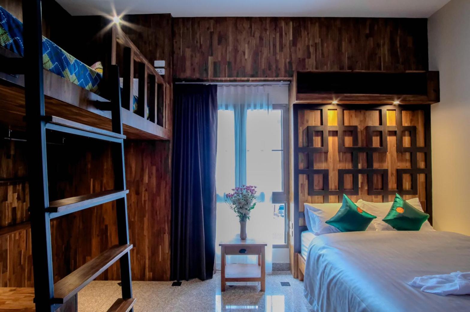 Economy Triple Room with Shared Bathroom