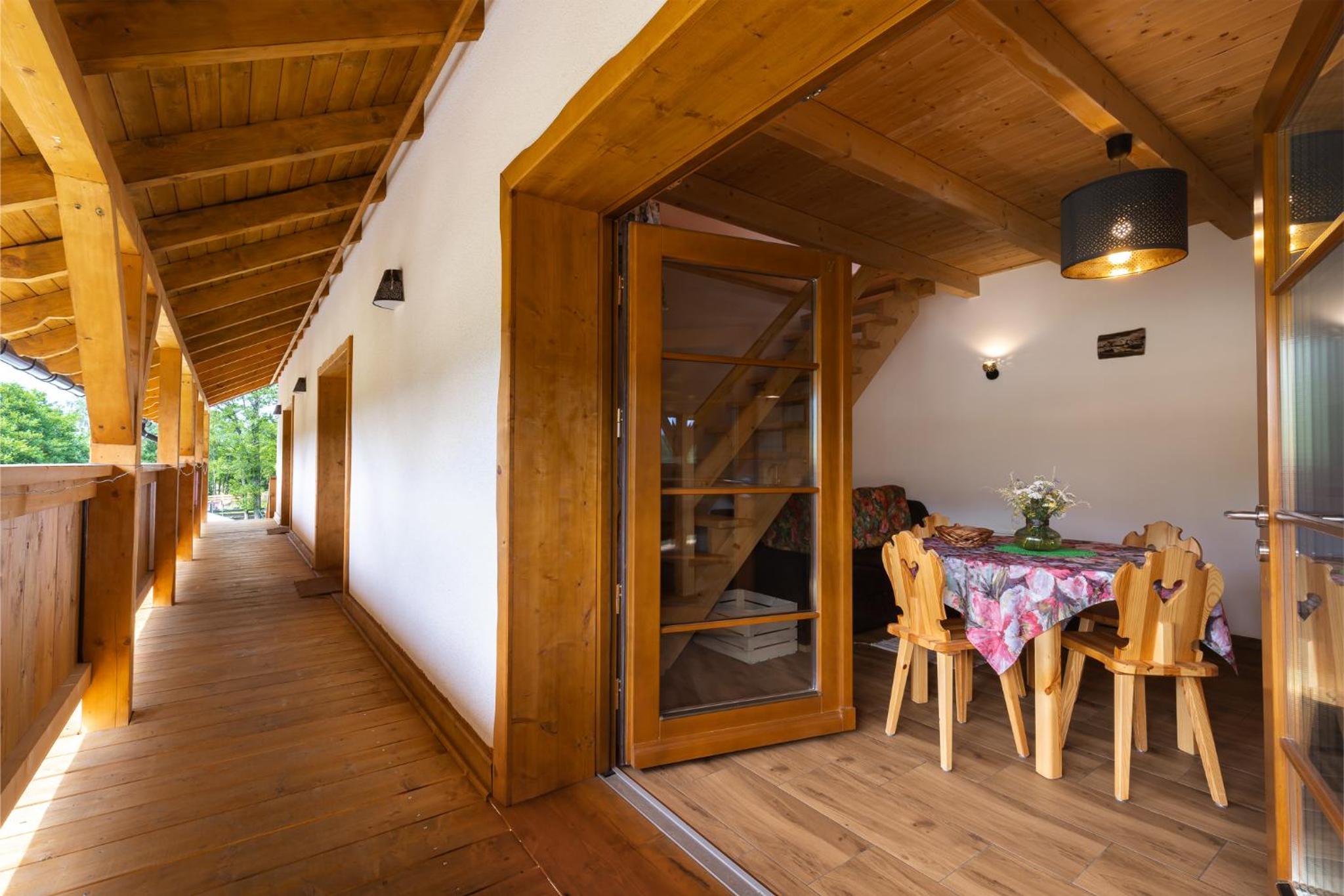 Duplex Apartment with Mountain View photo 2