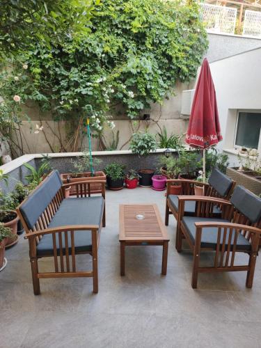 Apartment with Balcony photo 3