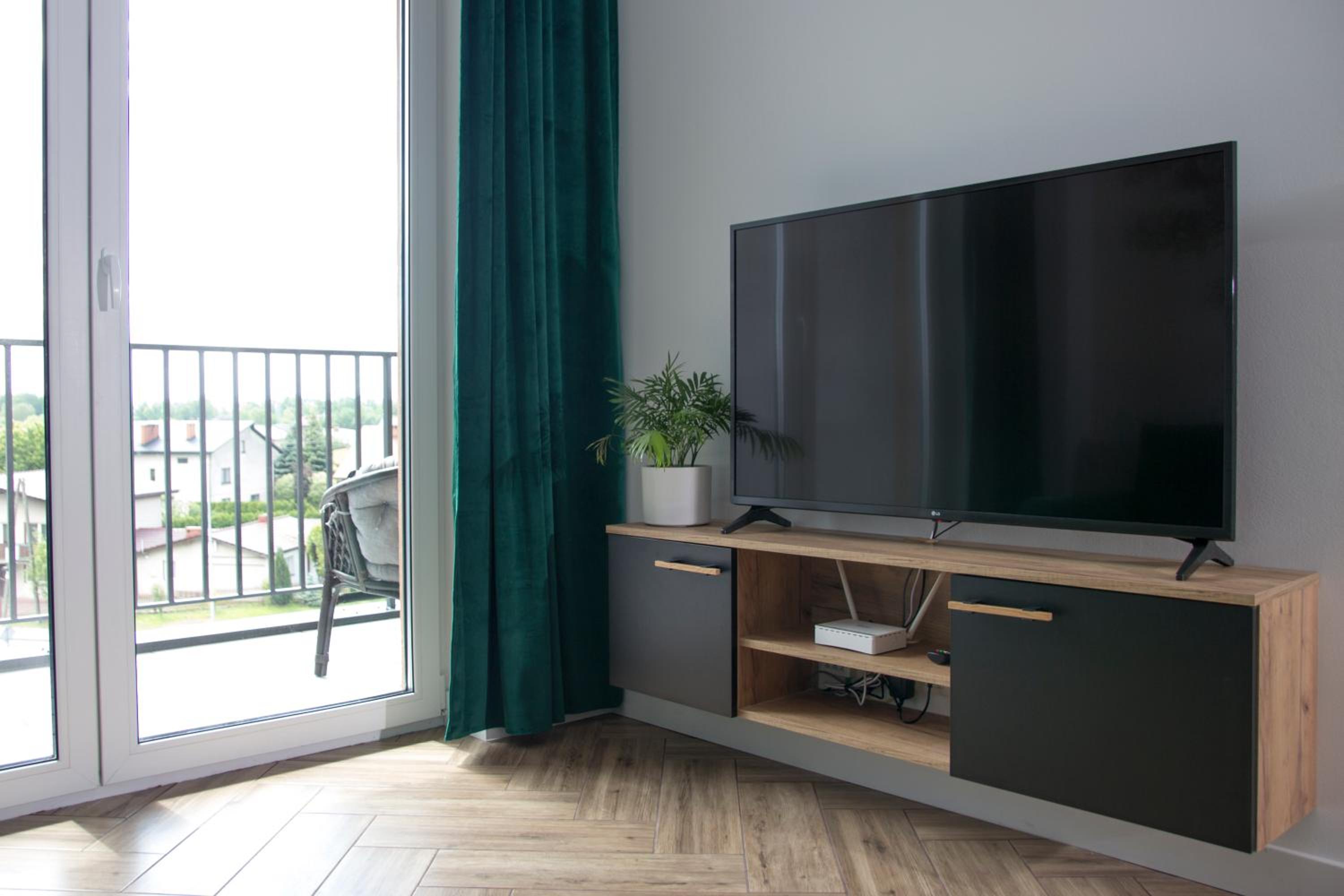 One-Bedroom Apartment photo 2