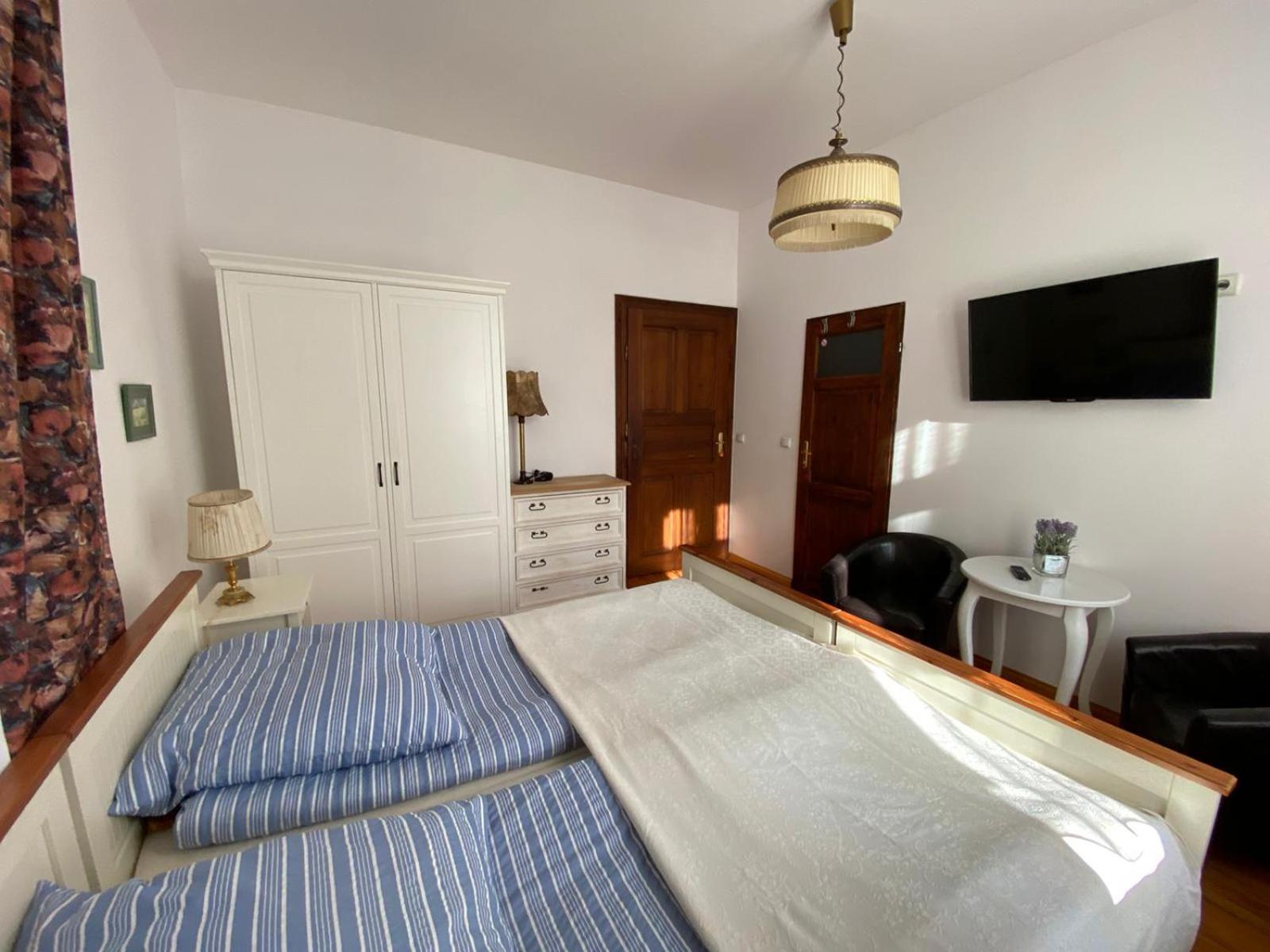 Deluxe Twin Room photo 2