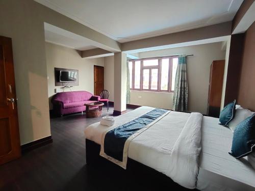 Deluxe Double Room with Balcony