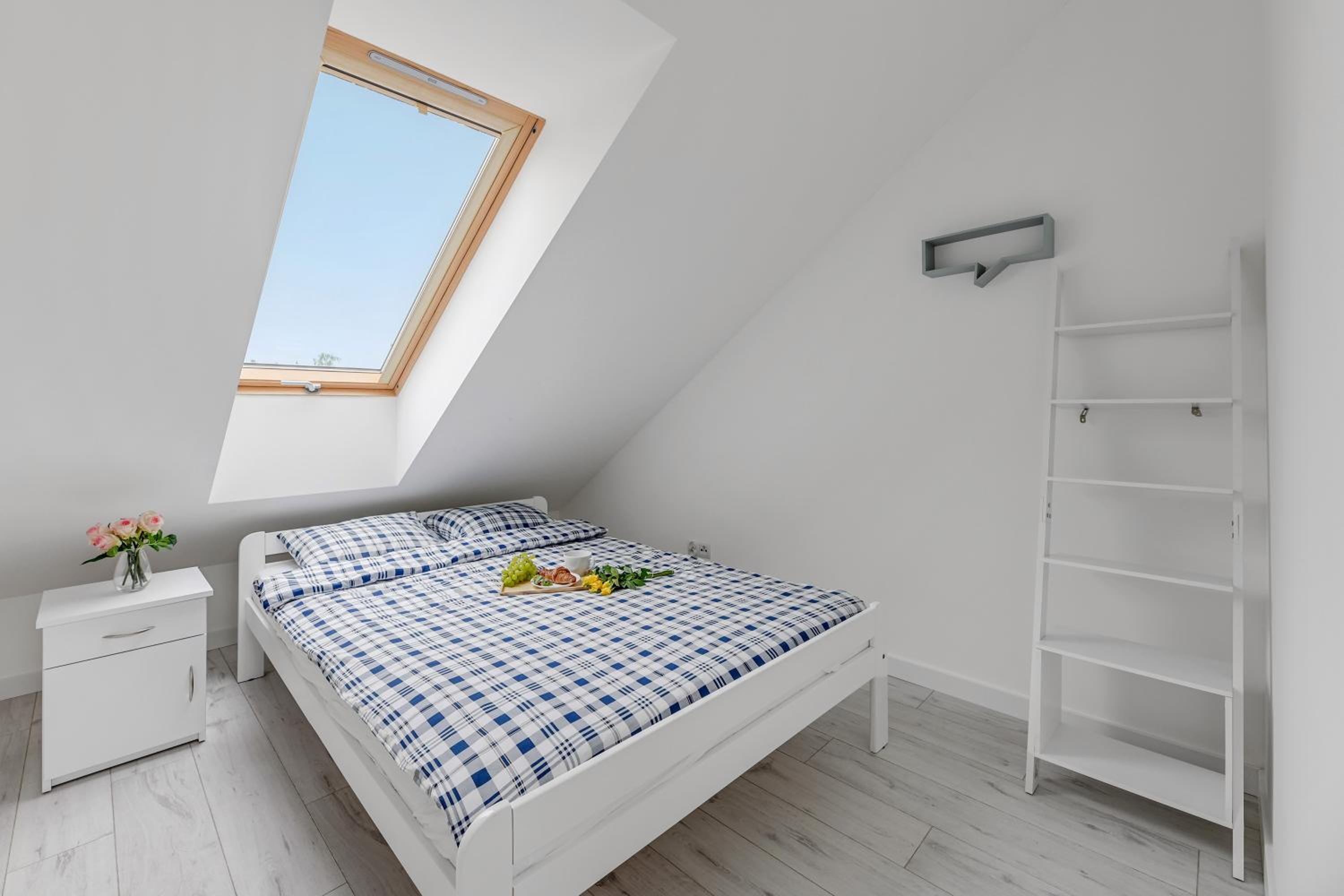 Two-Bedroom Apartment - Photo 3