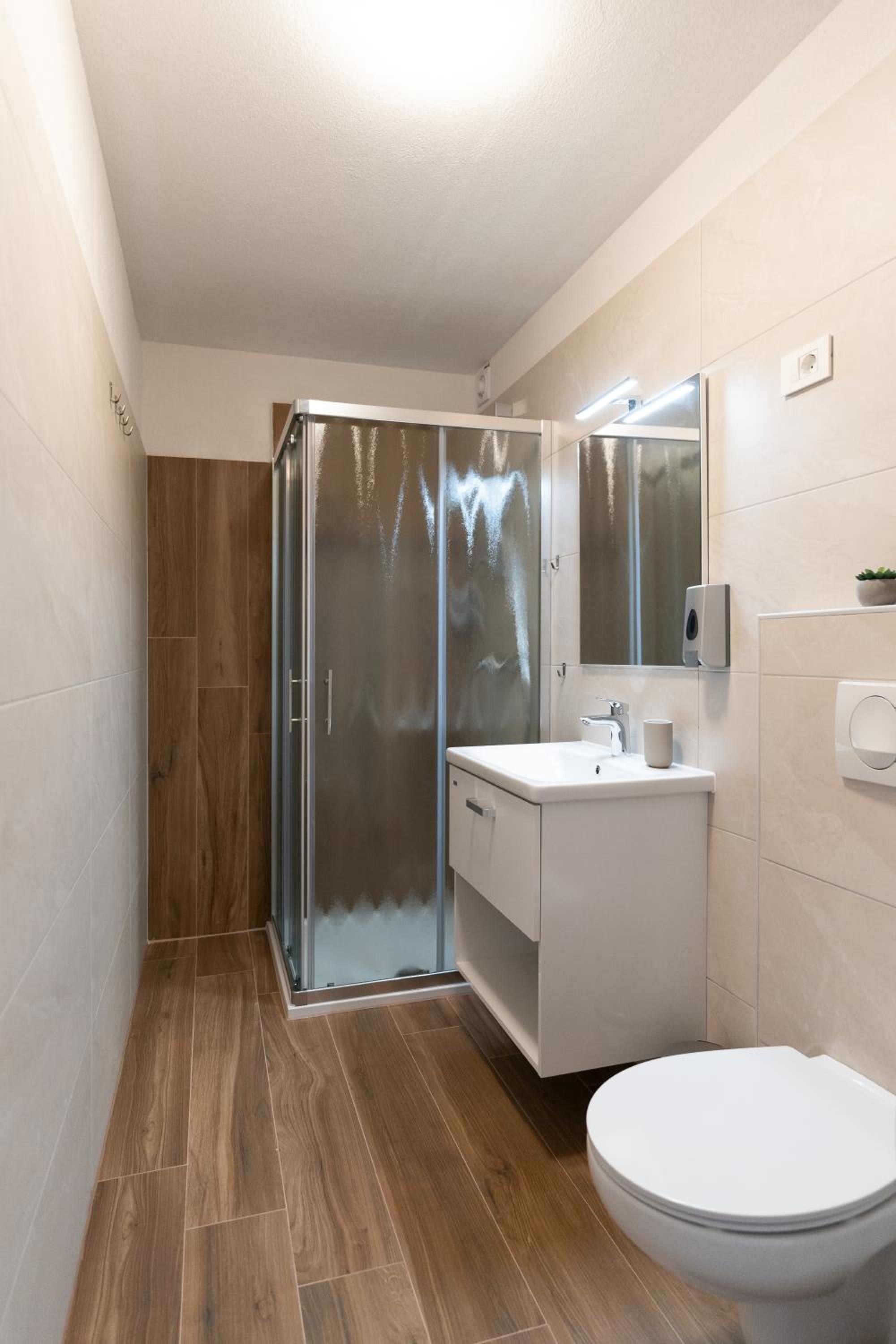 Two-Bedroom Apartment - Photo 9