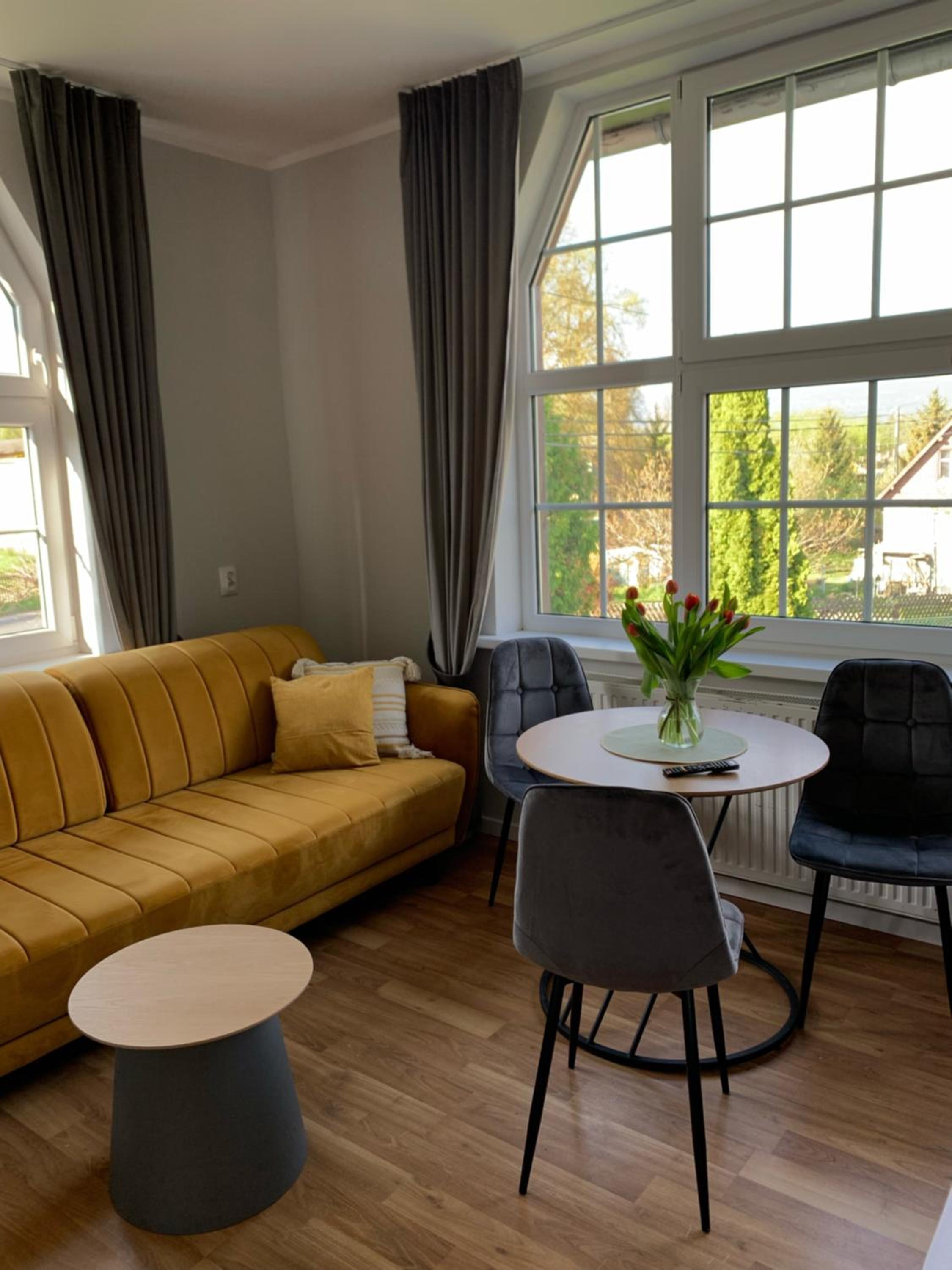 Family Room with Mountain View