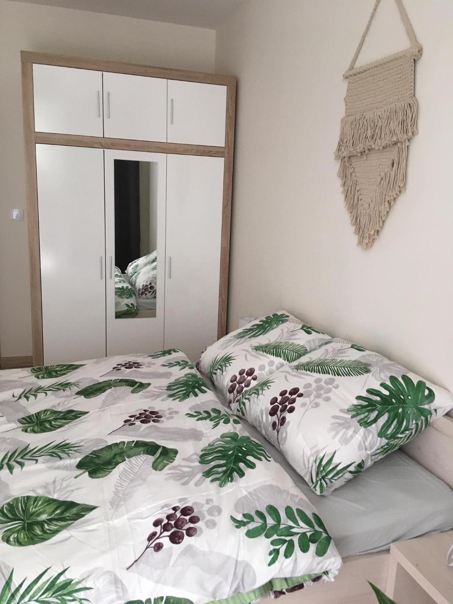 One-Bedroom Apartment - Photo 4
