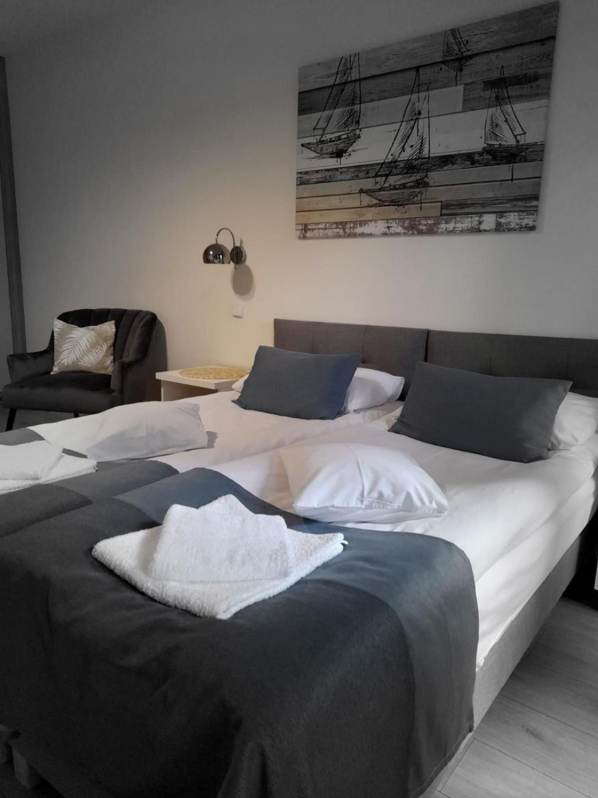 Apartment with Terrace photo 3