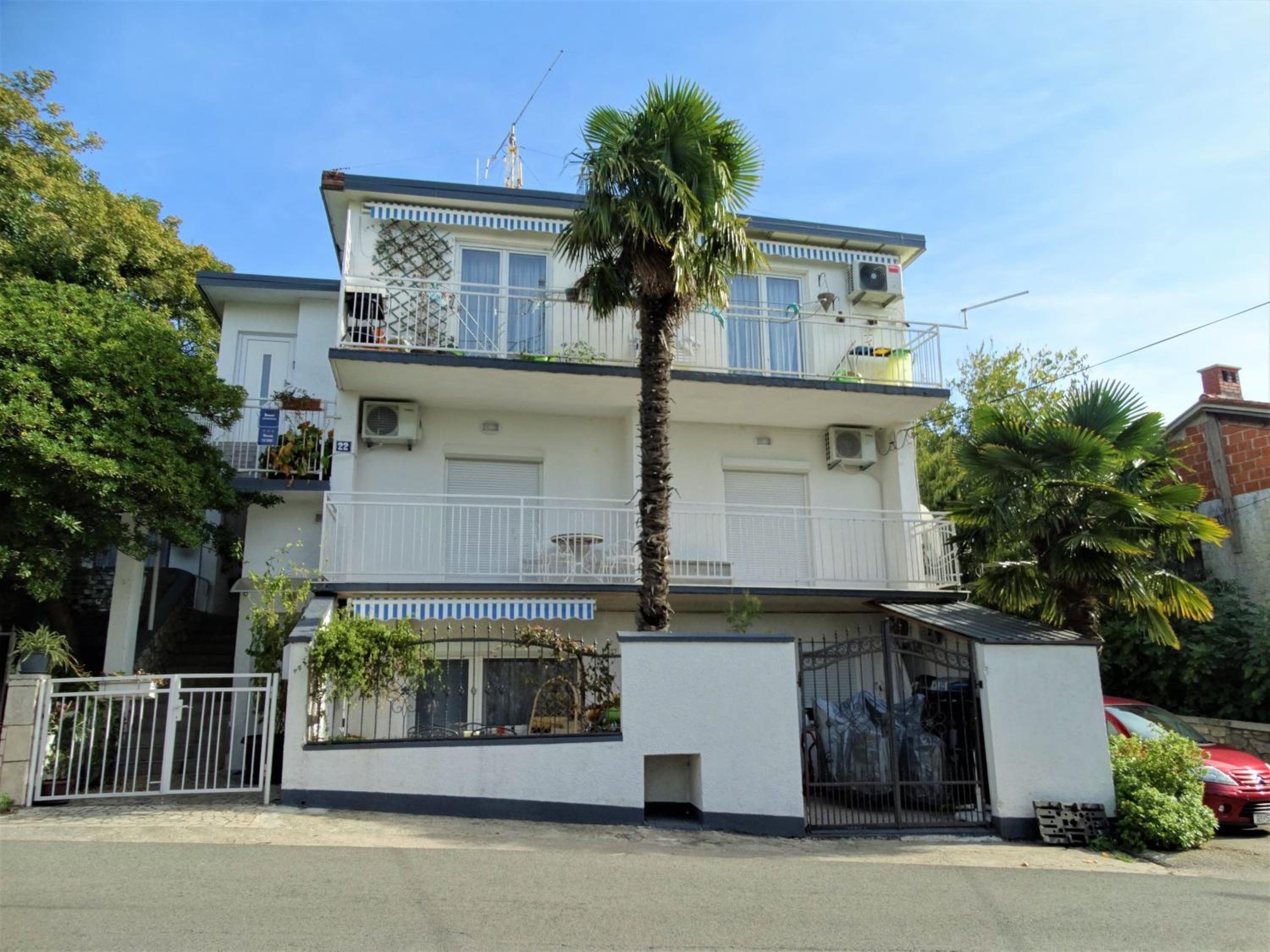 One Bedroom Apartment
